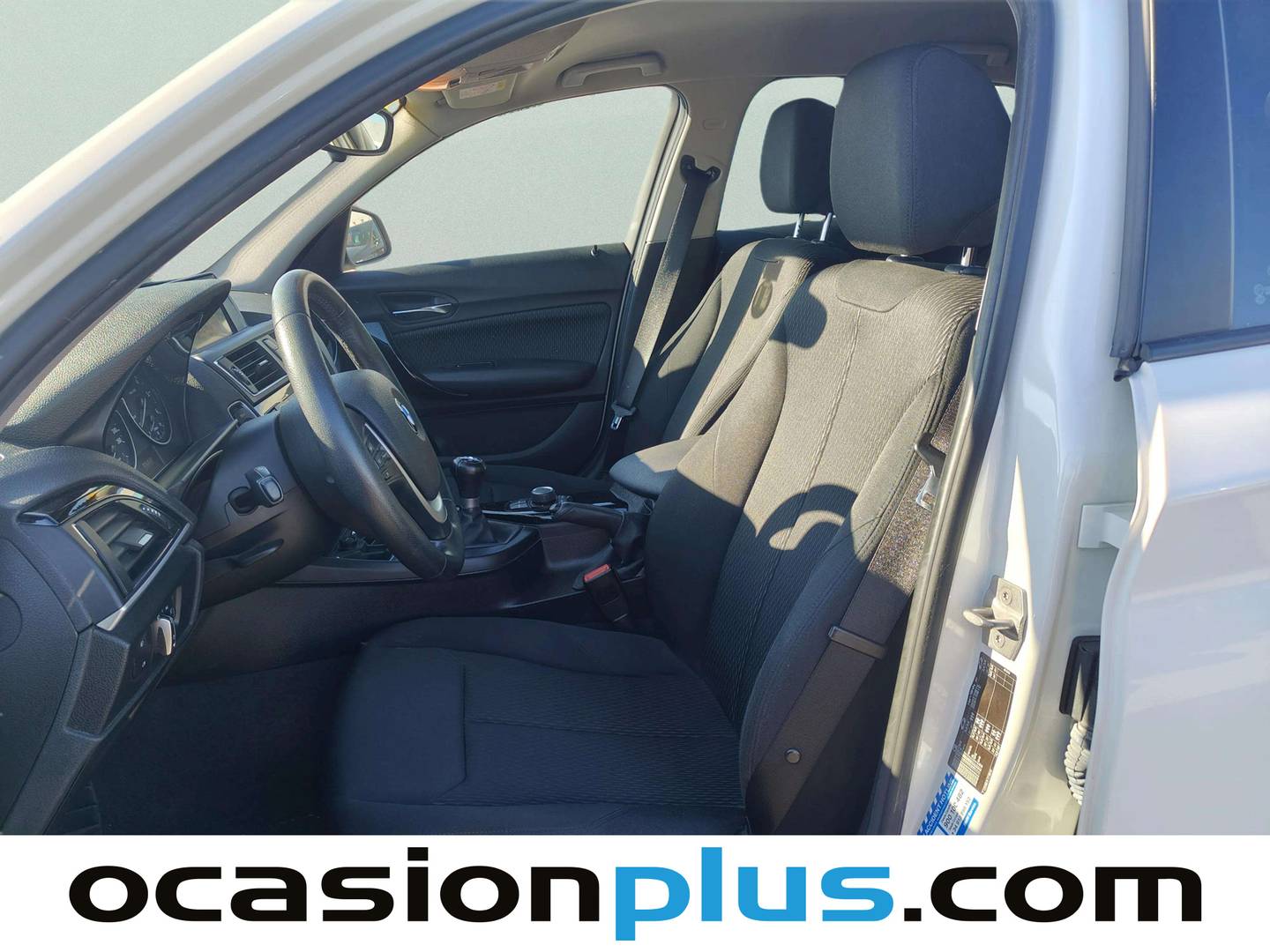 Foto asientos delanteros BMW Serie 1 BMW Serie 1 118d (150 CV)