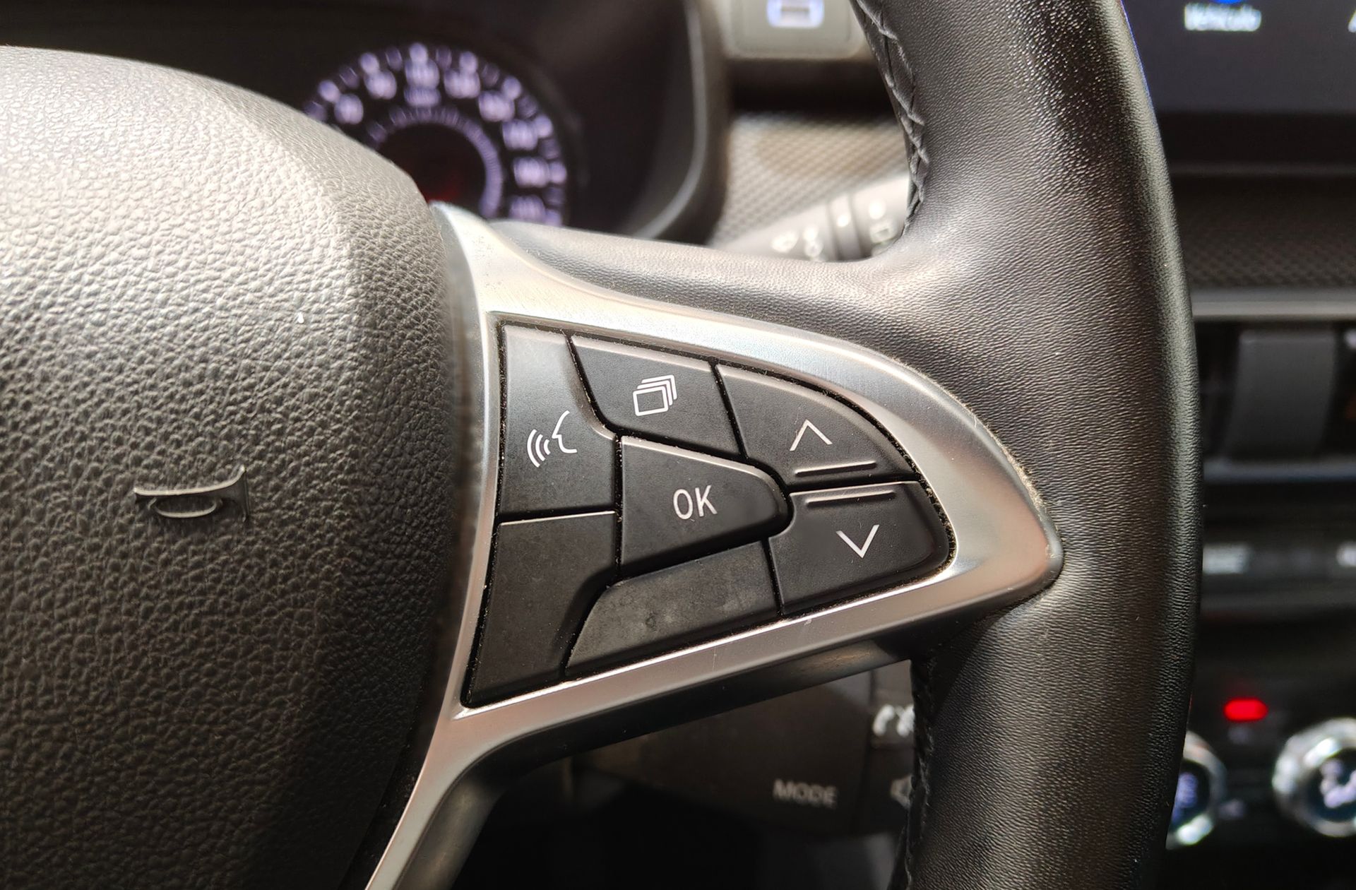 Dacia Sandero Stepway Comfort TCe CVT - foto 31