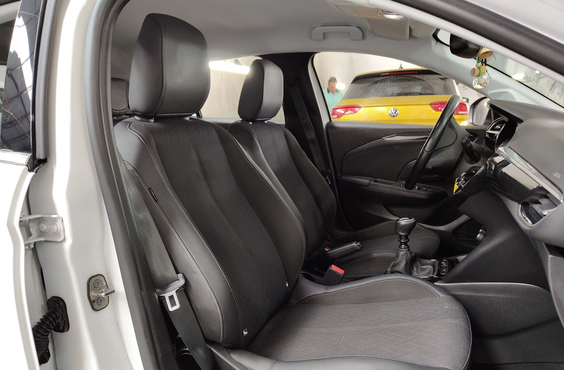 Opel Corsa 1.2 Turbo XHL Elegance - foto 18