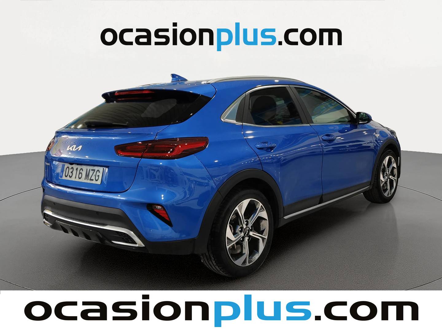 Foto trasera KIA XCeed KIA XCeed 1.0 T-GDi Drive (100 CV) derecha