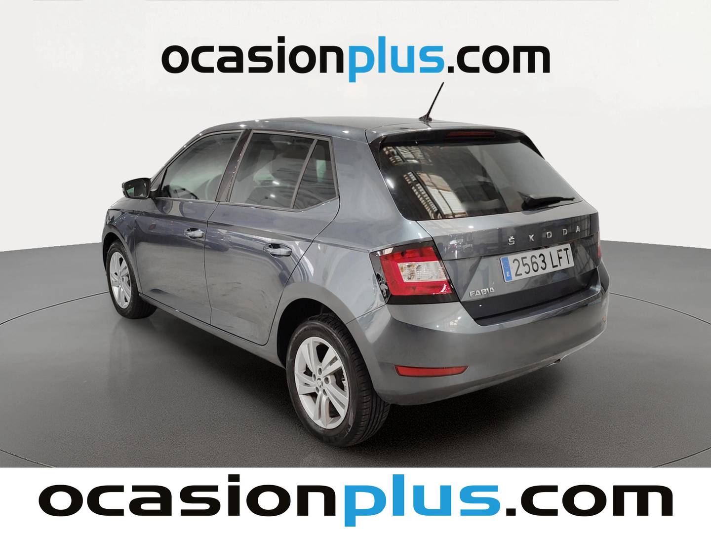 Foto trasera Skoda Fabia Skoda Fabia 1.0 TSI Ambition Plus (95 CV) izquierda