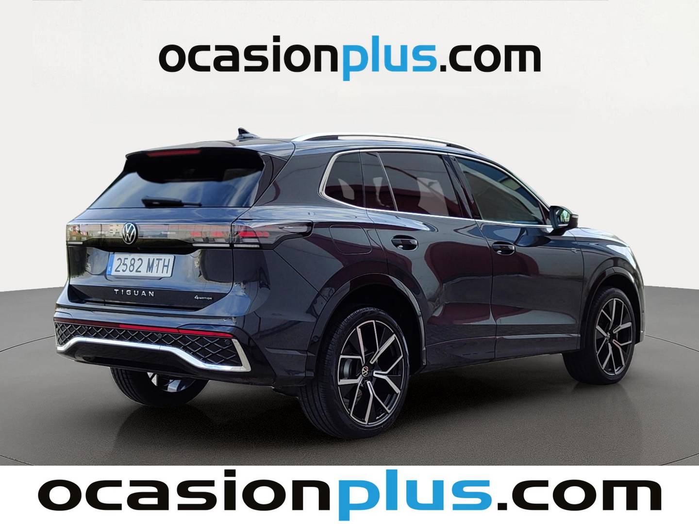 Foto trasera Volkswagen Tiguan Volkswagen Tiguan R-Line 2.0 TDI 4Motion (193 CV) DSG derecha