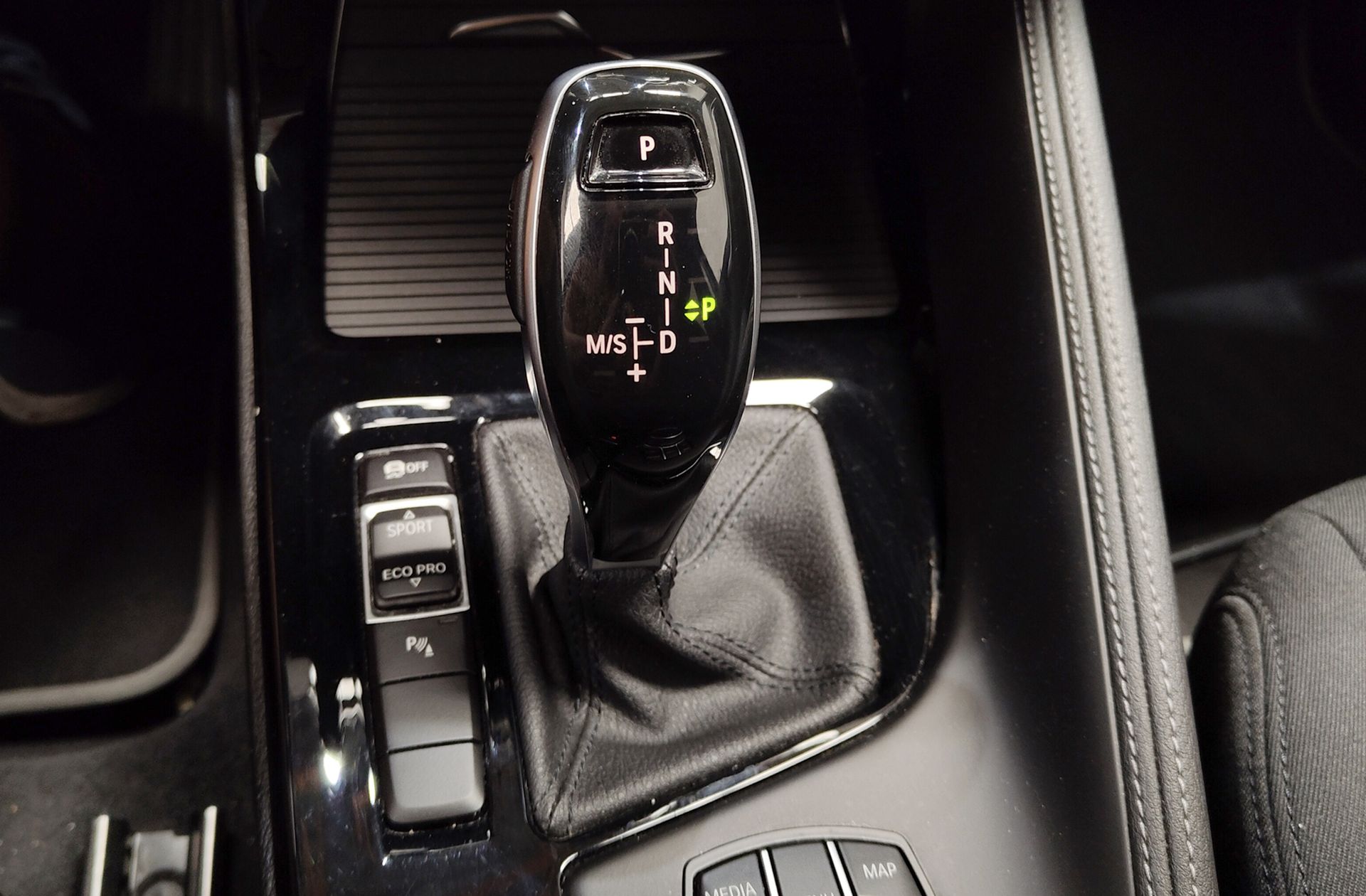 BMW X2 sDrive18d Business - foto 5