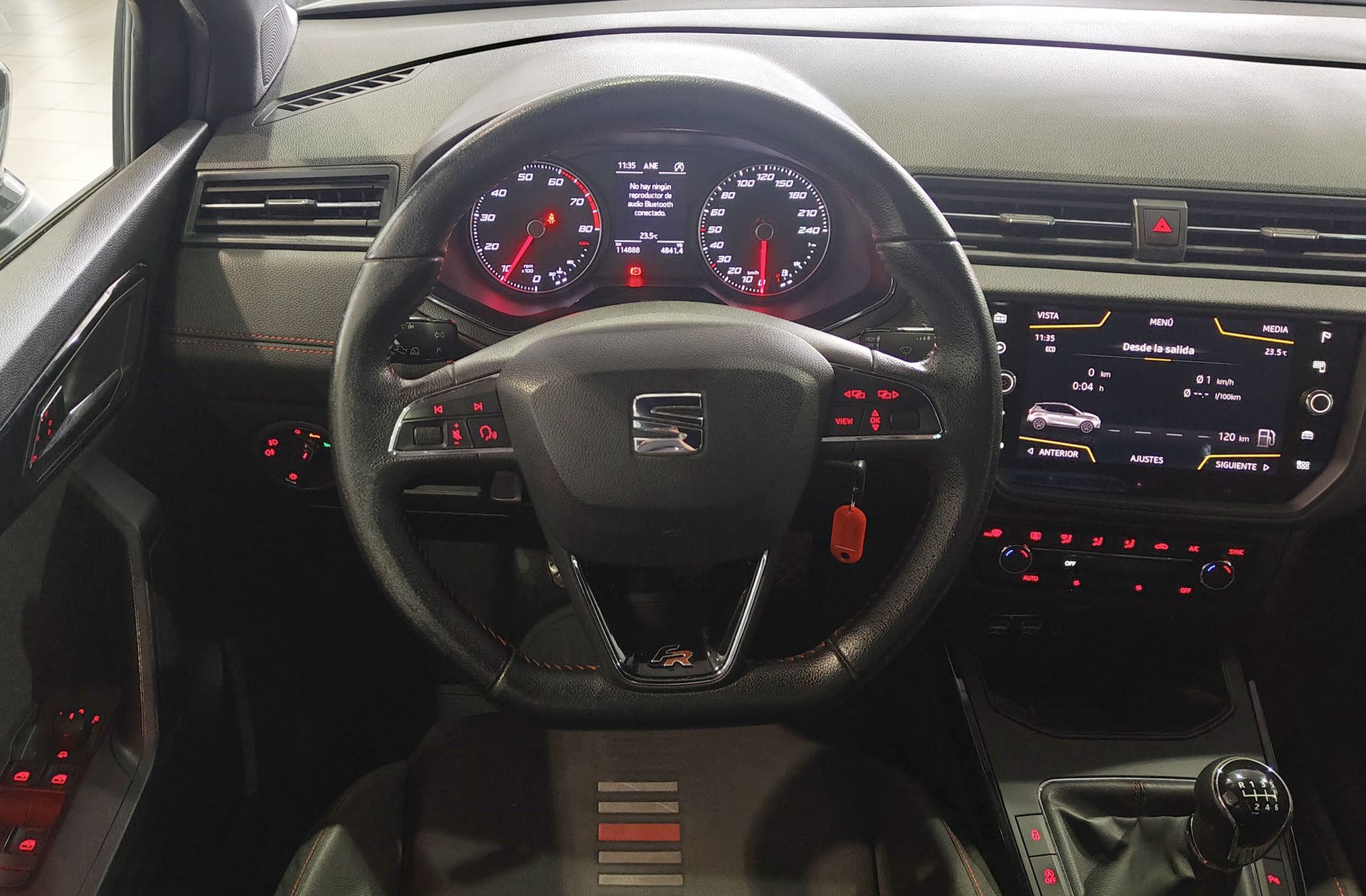 SEAT Arona 1.0 TSI FR - foto 24