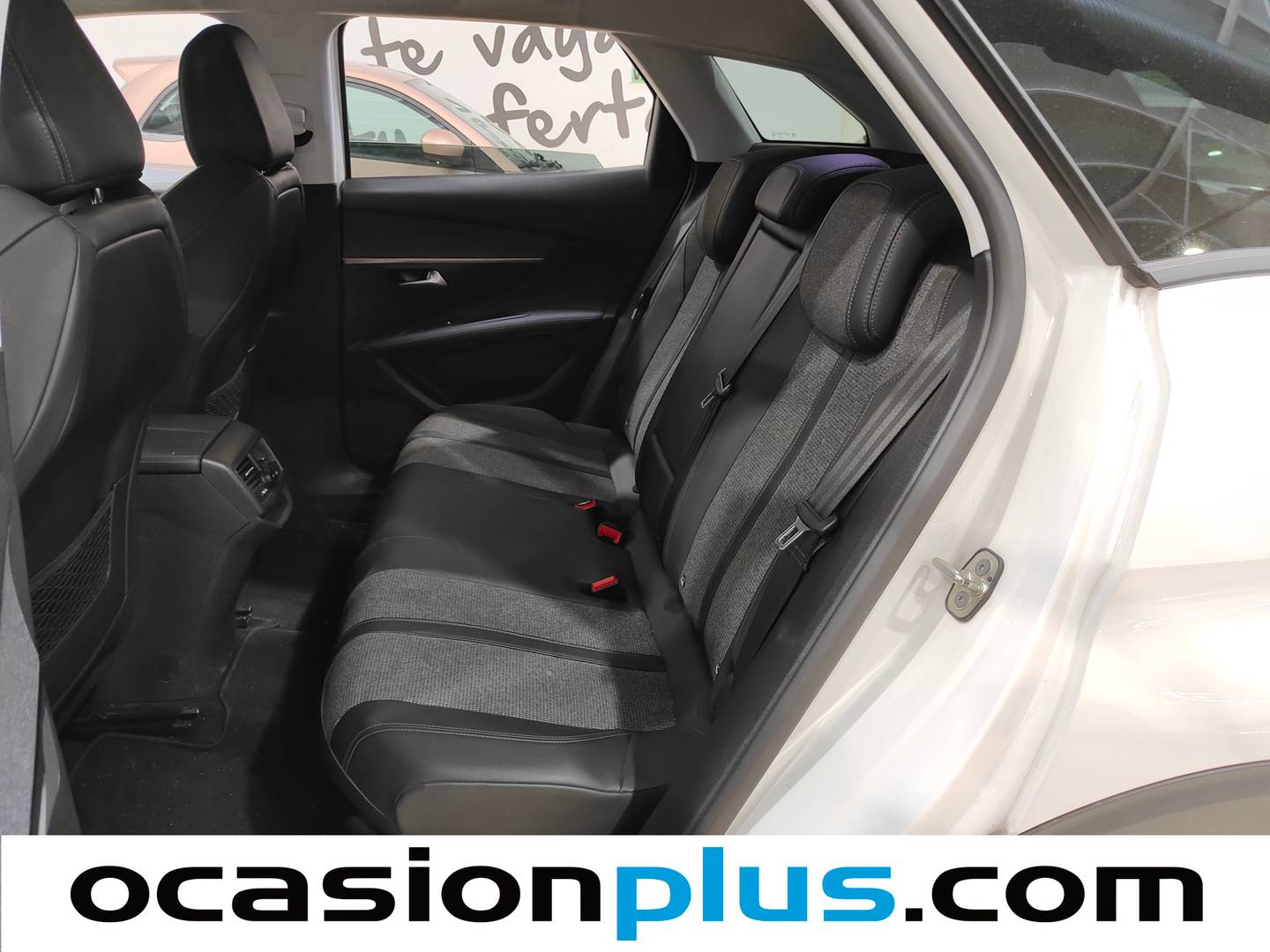 Foto asientos traseros Peugeot 3008 Peugeot 3008 BlueHDI 130 S&S Allure 96 kW (130 CV)