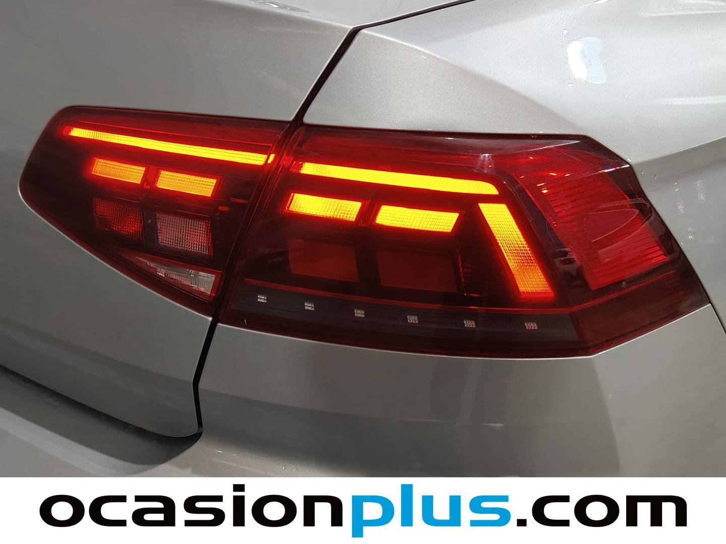 Volkswagen Passat Volkswagen Passat Business 2.0 TDI (122 CV) DSG km 0