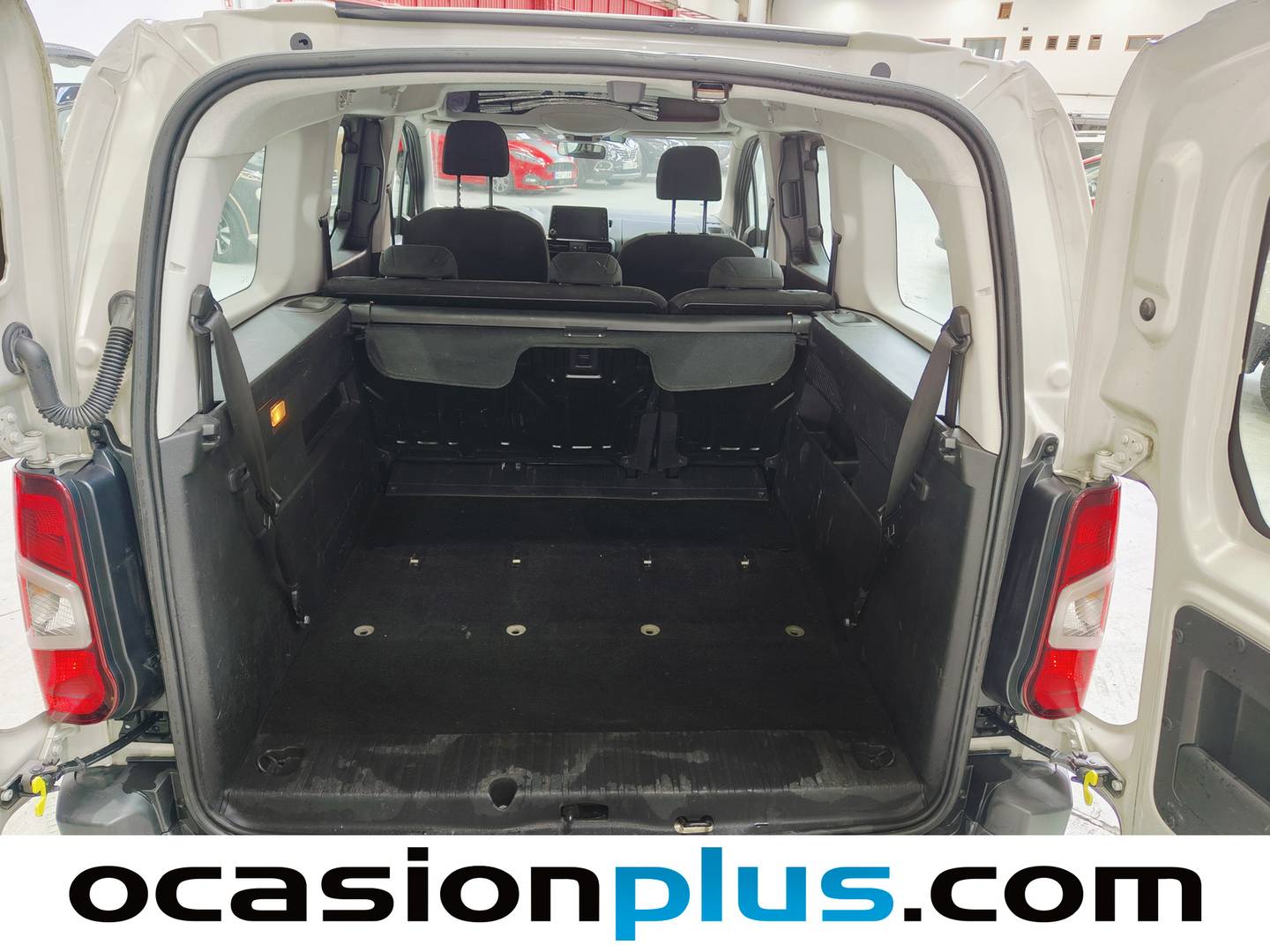 Foto Citroën Berlingo Citroën Berlingo BlueHDi 130 Talla XL Feel (130 CV) 7 PLAZAS siete plazas