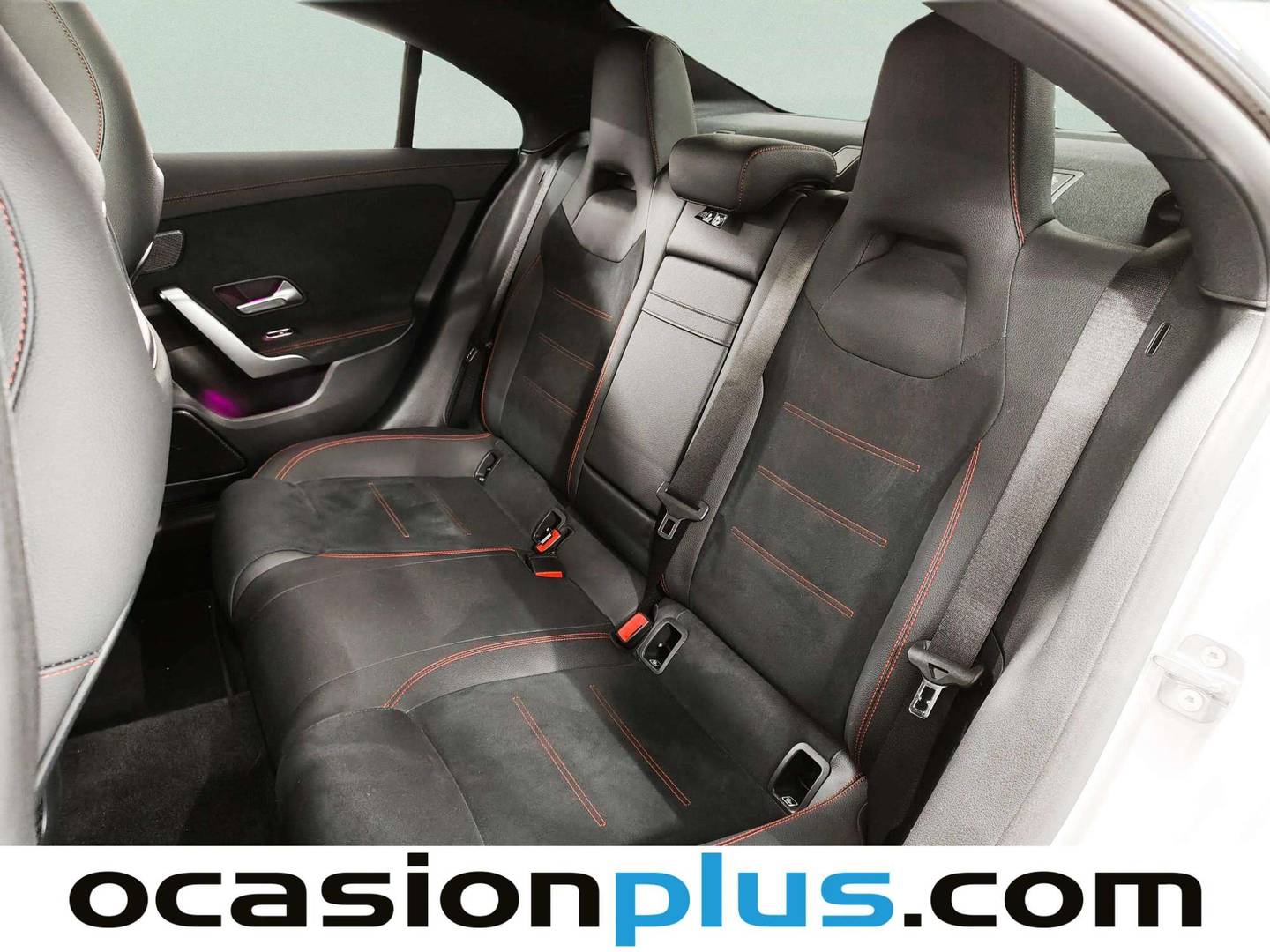 Foto asientos traseros Mercedes CLA Mercedes-Benz CLA CLA 250 e Pack AMG (218 CV)