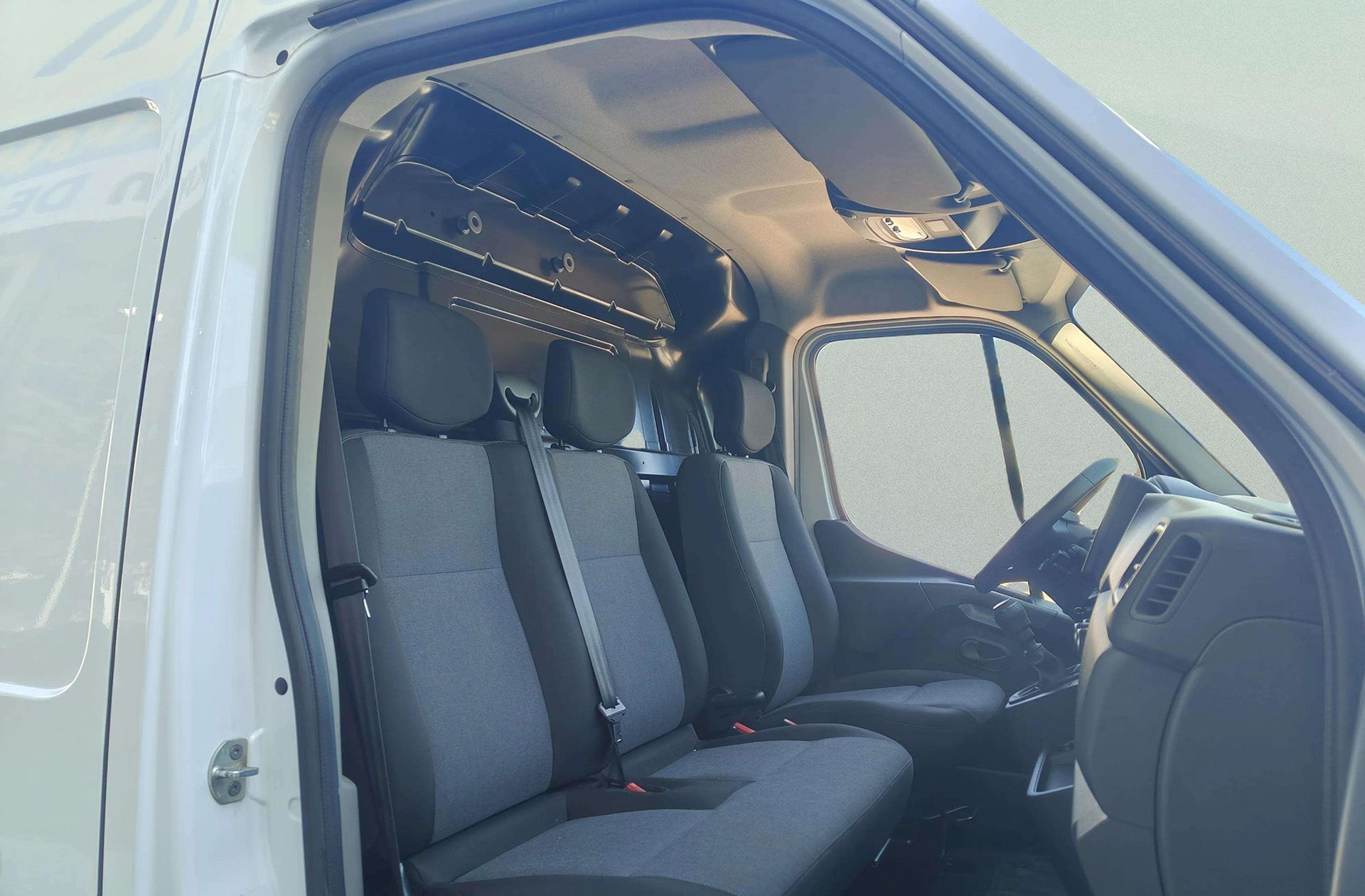 Renault Master Furgon L2H2 3500 Blue dCi - foto 13