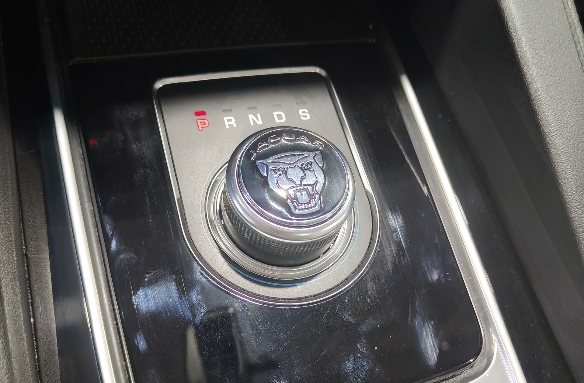 Jaguar F-Pace 2.0T i4 Prestige AWD - foto 5