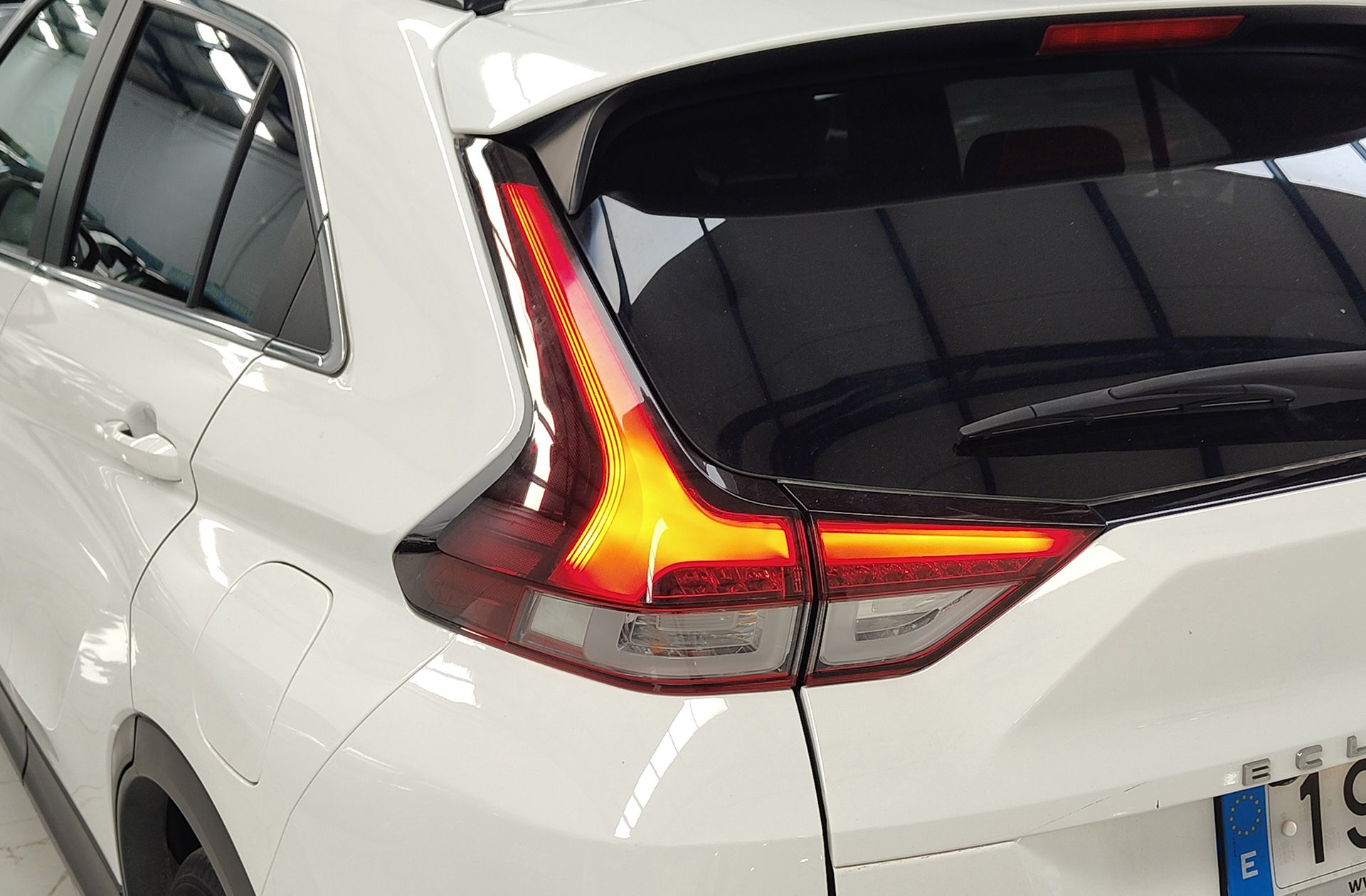 Mitsubishi Eclipse Cross 2.4 PHEV Motion 4WD - foto 15