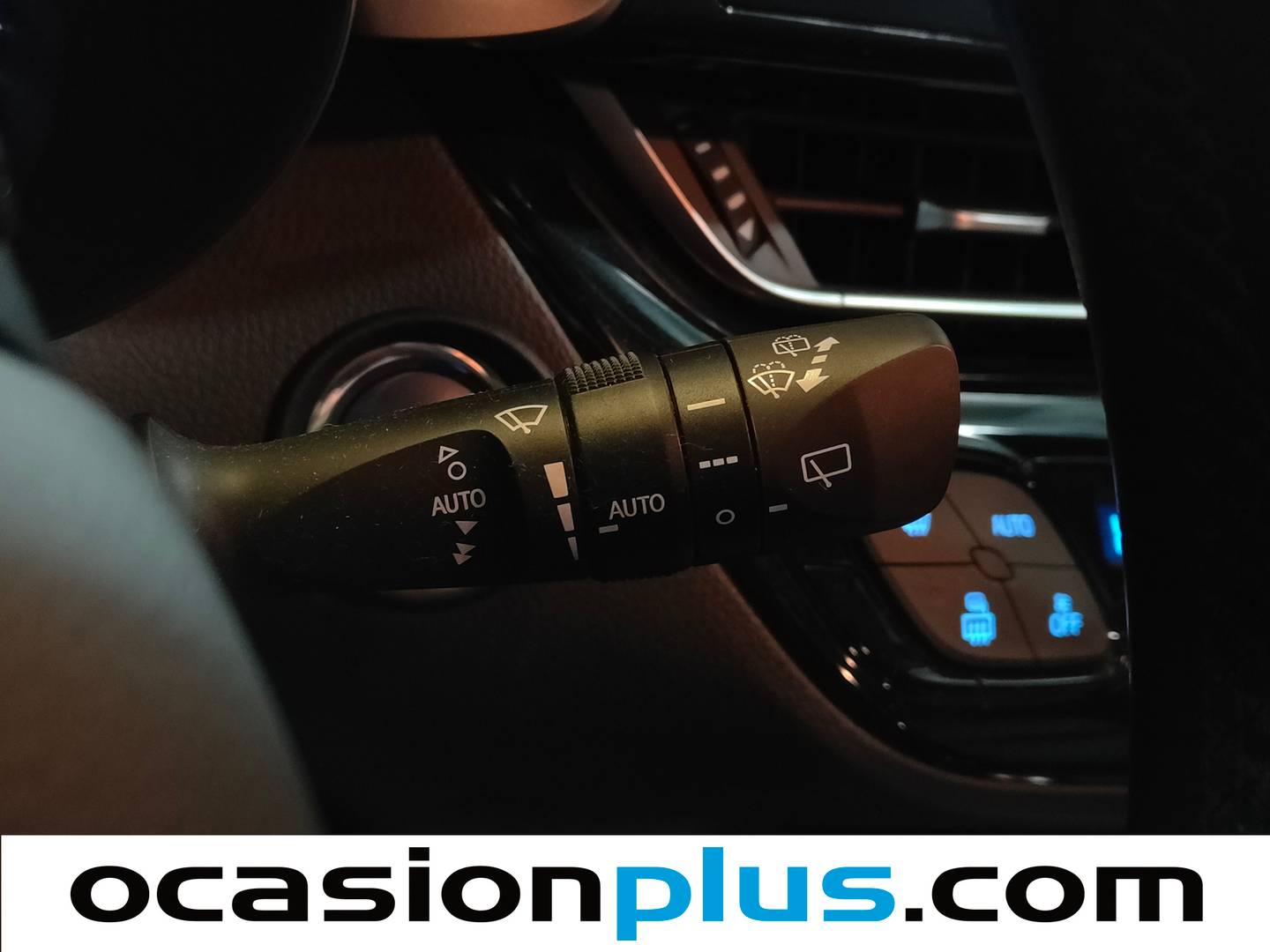 Foto Toyota C-HR Toyota C-HR 1.8 125H Style Plus (122 CV)