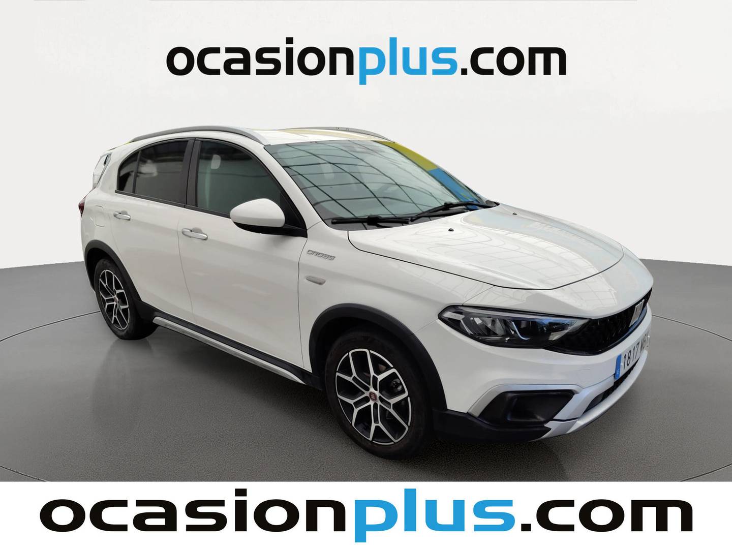 Foto delantera Fiat Tipo Fiat Tipo 1.5 Hybrid Cross DCT (130 CV) derecha