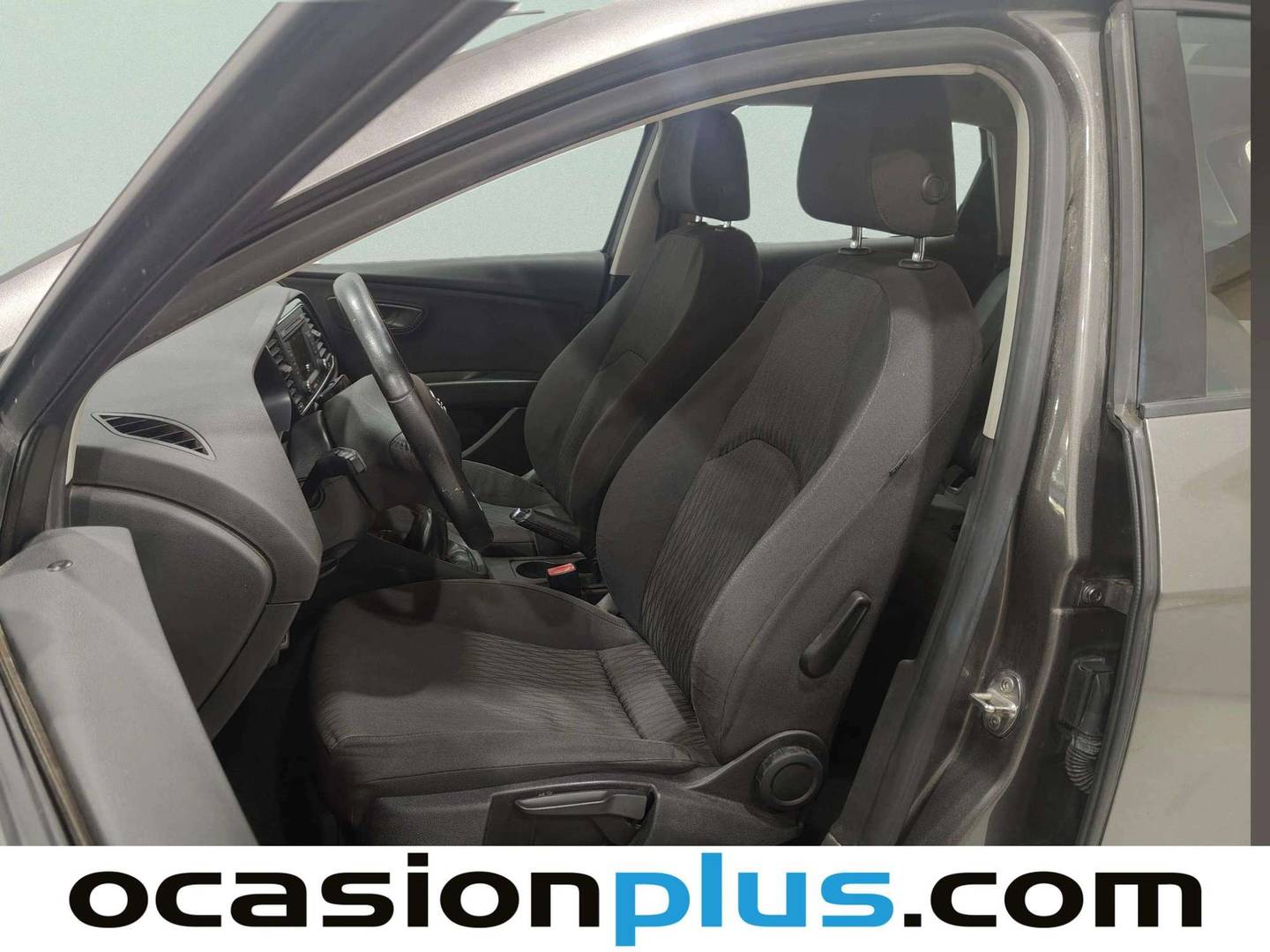 Foto asientos delanteros Seat León Seat León 1.6 TDI S&S Style (105 CV)