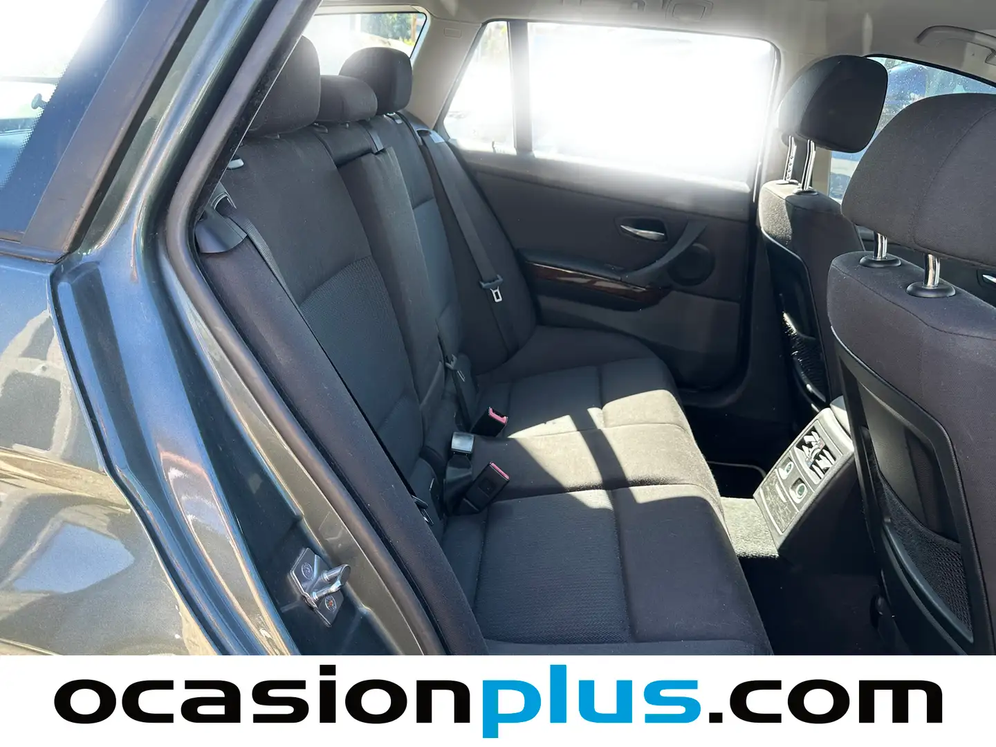 Foto BMW Serie 3 BMW Serie 3 318d Touring  (143 CV)