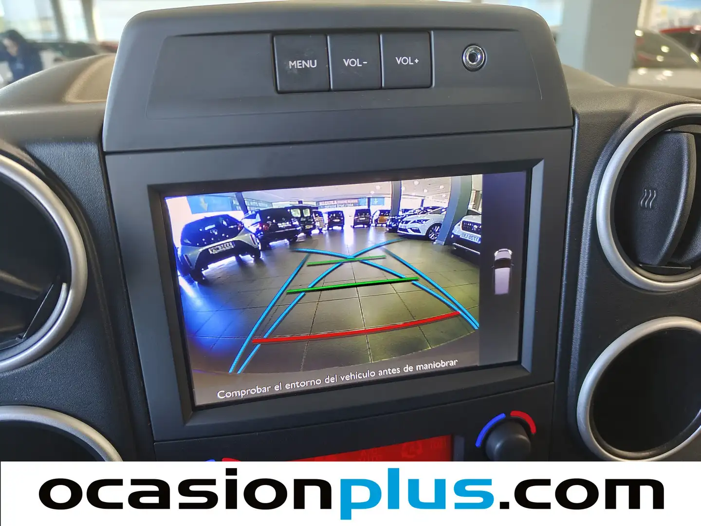 Foto Peugeot Partner Peugeot Partner Tepee Combi 1.2 PureTech Adventure Edition (110 CV)