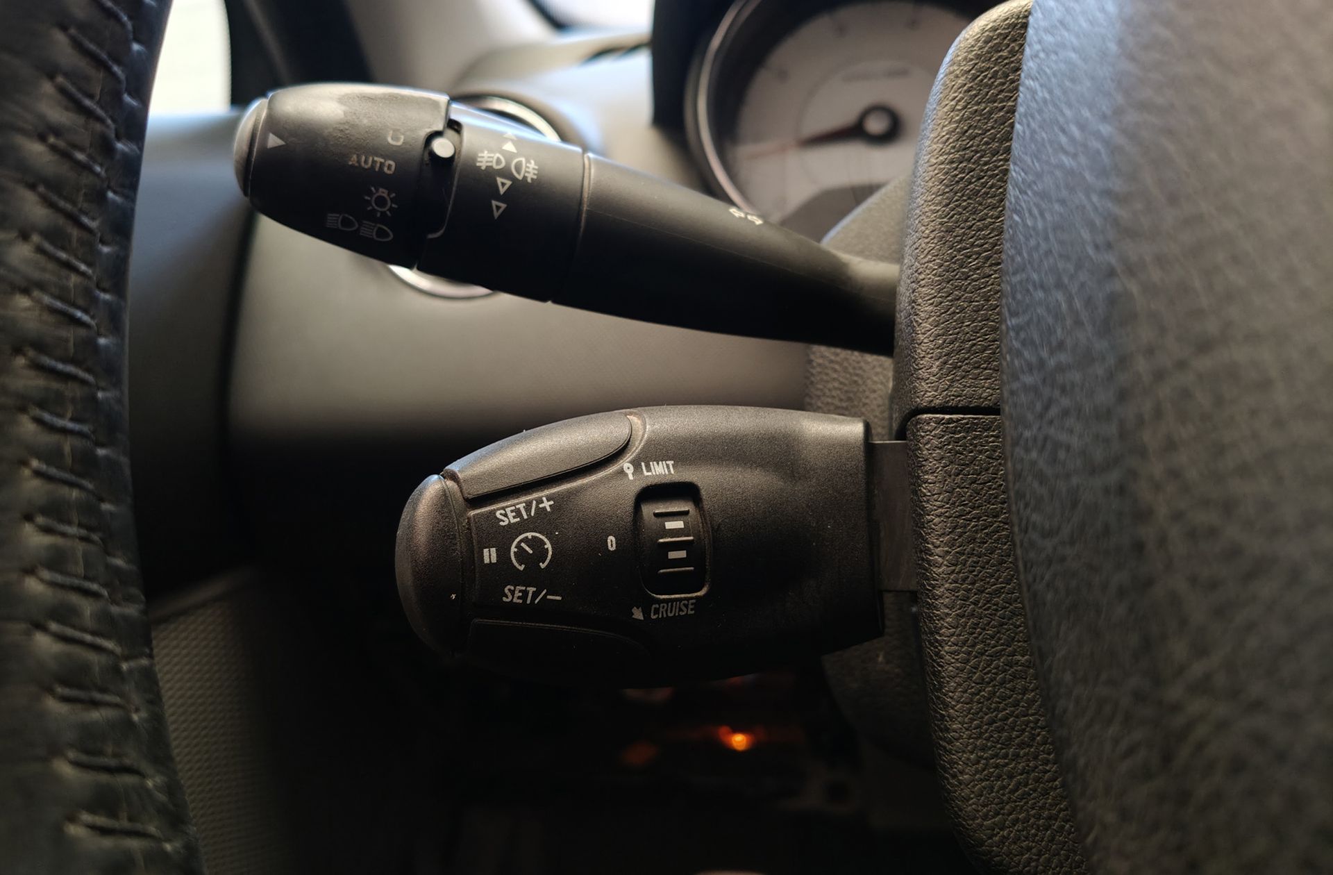 Peugeot 308 CC 1.6 THP Edition Limitada - foto 18