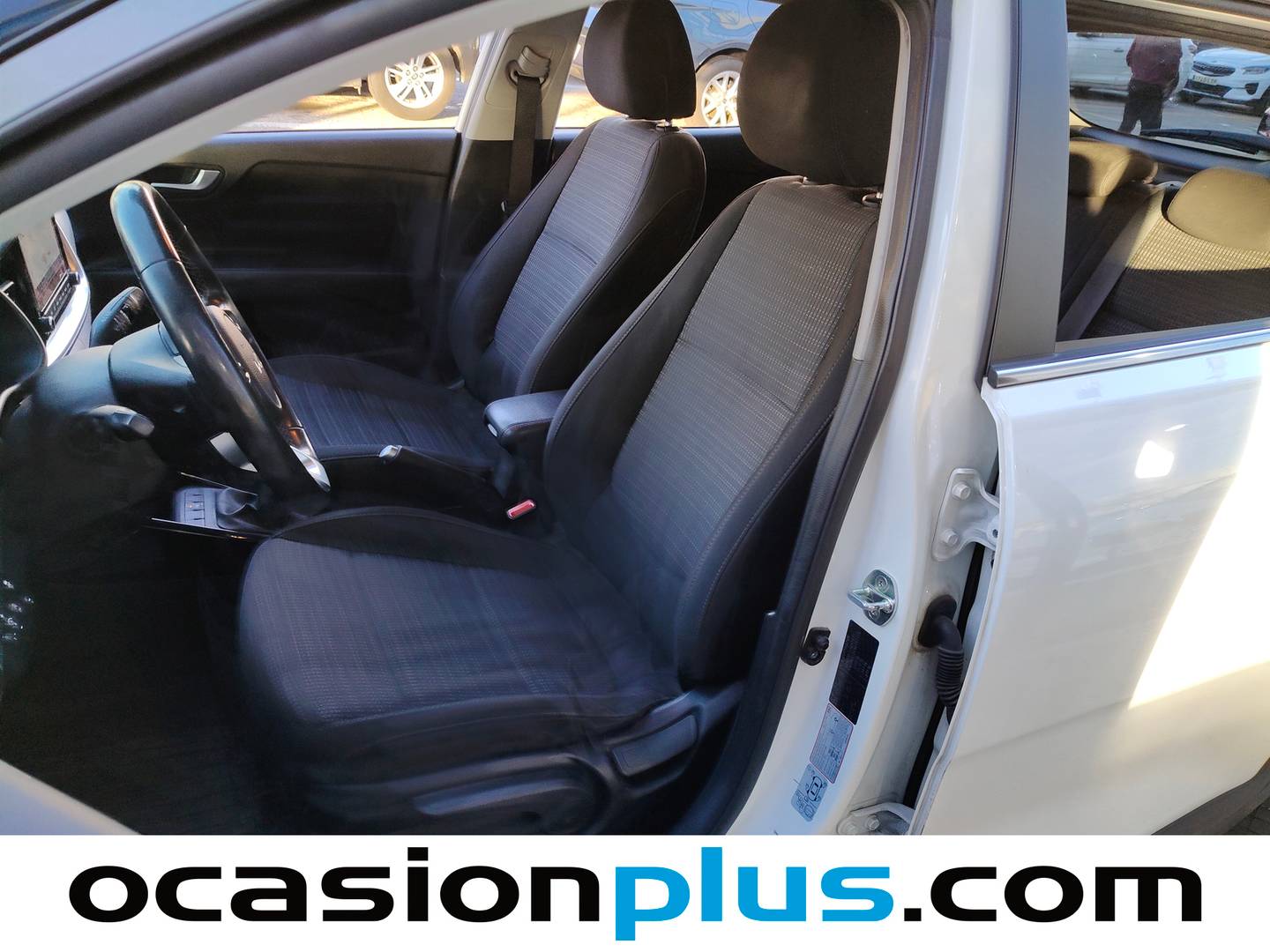 Foto KIA Stonic Kia Stonic 1.2 DPi Drive (84 CV)