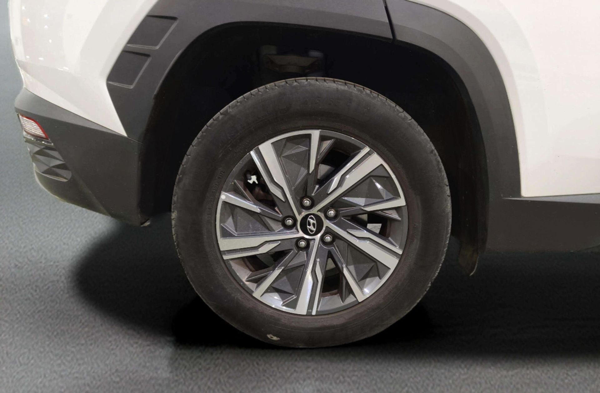 Hyundai Tucson 1.6 T-GDi HEV Maxx - foto 31
