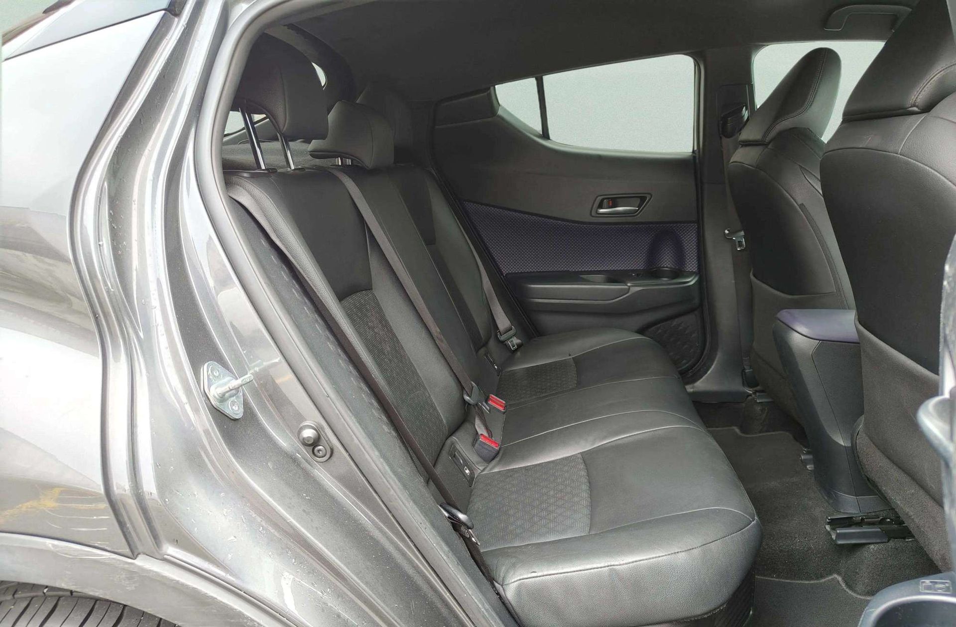 Toyota C-HR 1.8 125H Advance - foto 20