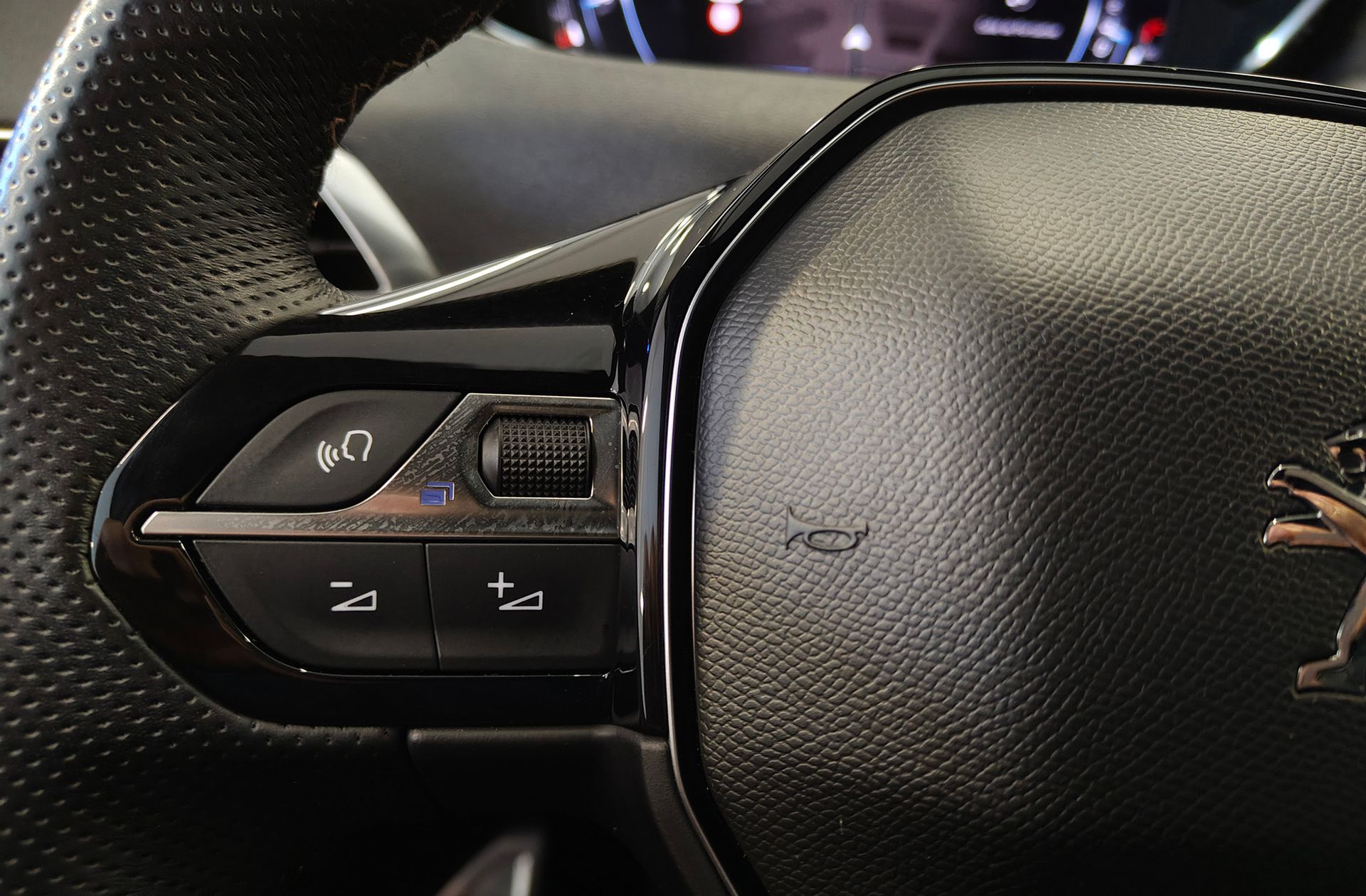 Peugeot 5008 PureTech 130 GT 7 plazas - foto 32