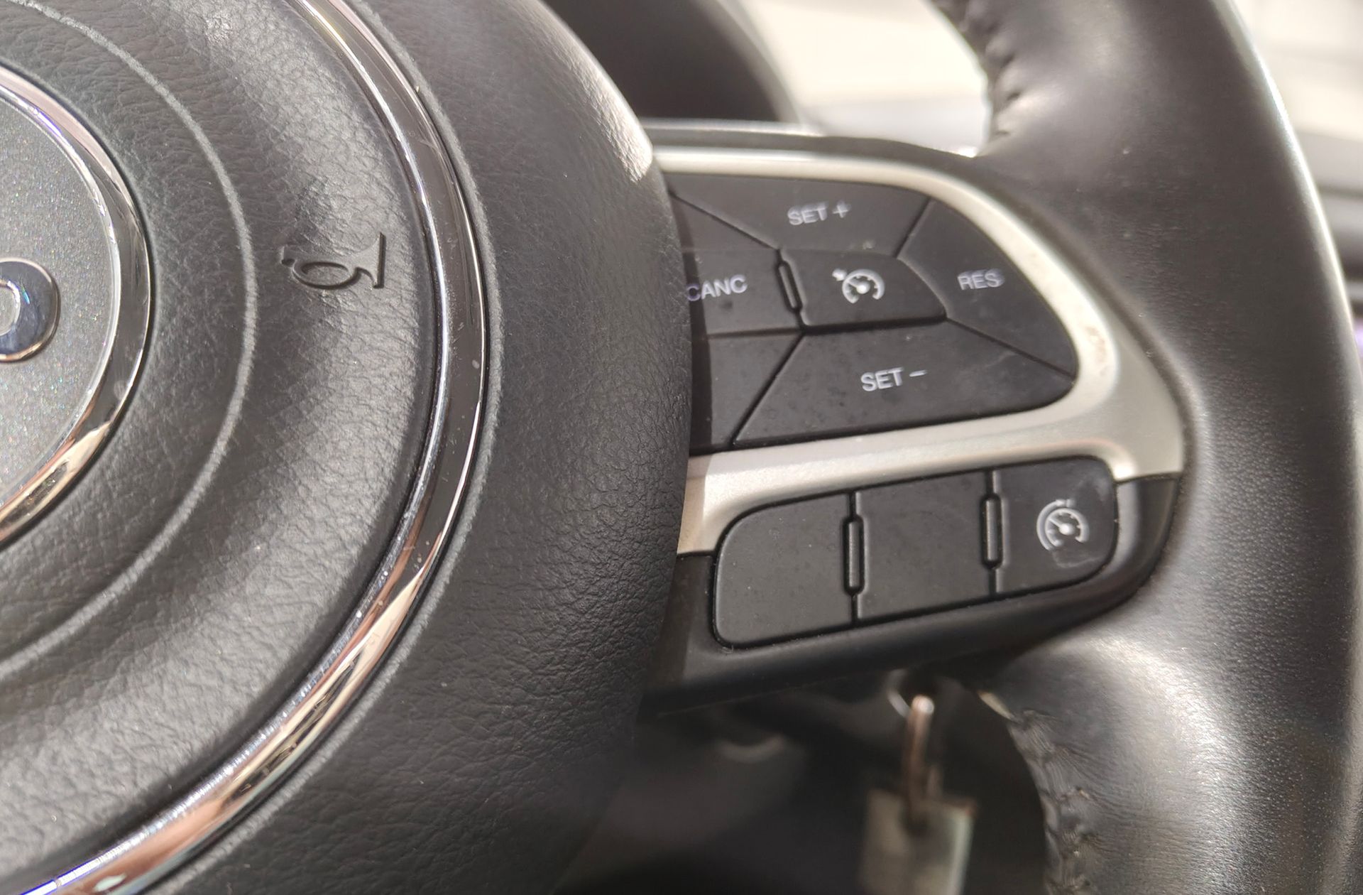 Jeep Compass 1.4 MultiAir Sport 4x2 - foto 22