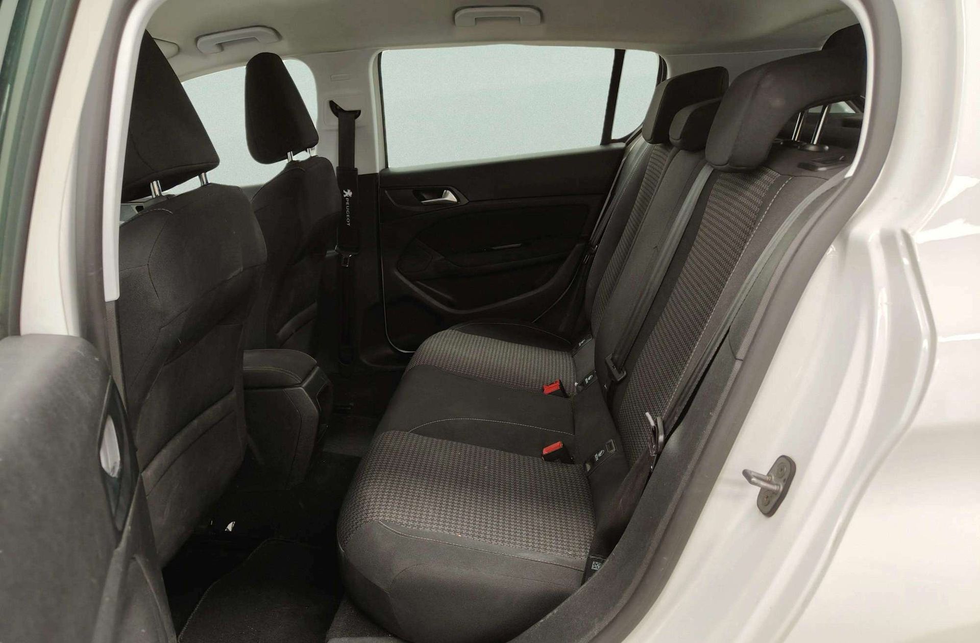 Peugeot 308 PureTech Business Line - foto 11