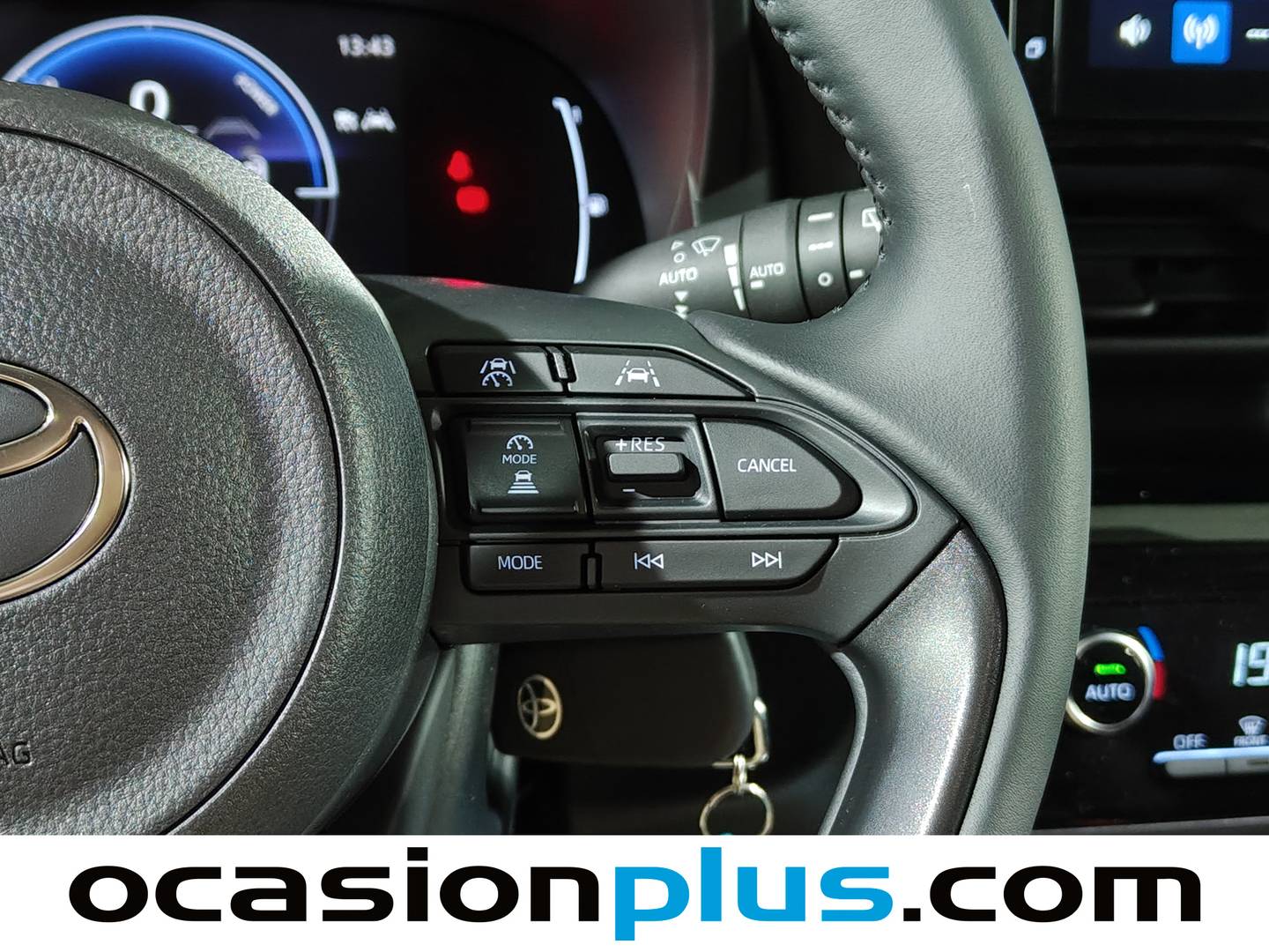 Foto Toyota Yaris Cross Toyota Yaris Cross 120H Business Plus (116 CV)