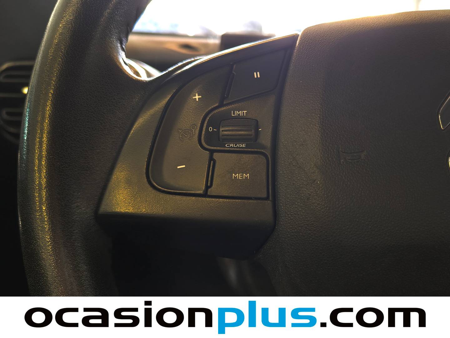 Citroën C4 Cactus Citroën C4 Cactus PureTech 110 S&S Feel (110 CV) gasolina