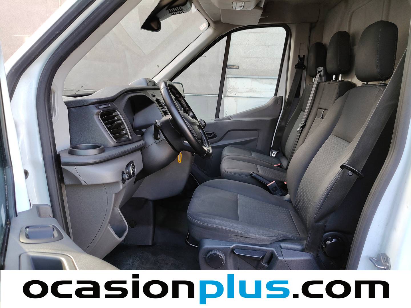 Foto asientos delanteros Ford Transit Ford Transit Furgon 350 L3H2 Trend RWD (130 CV)