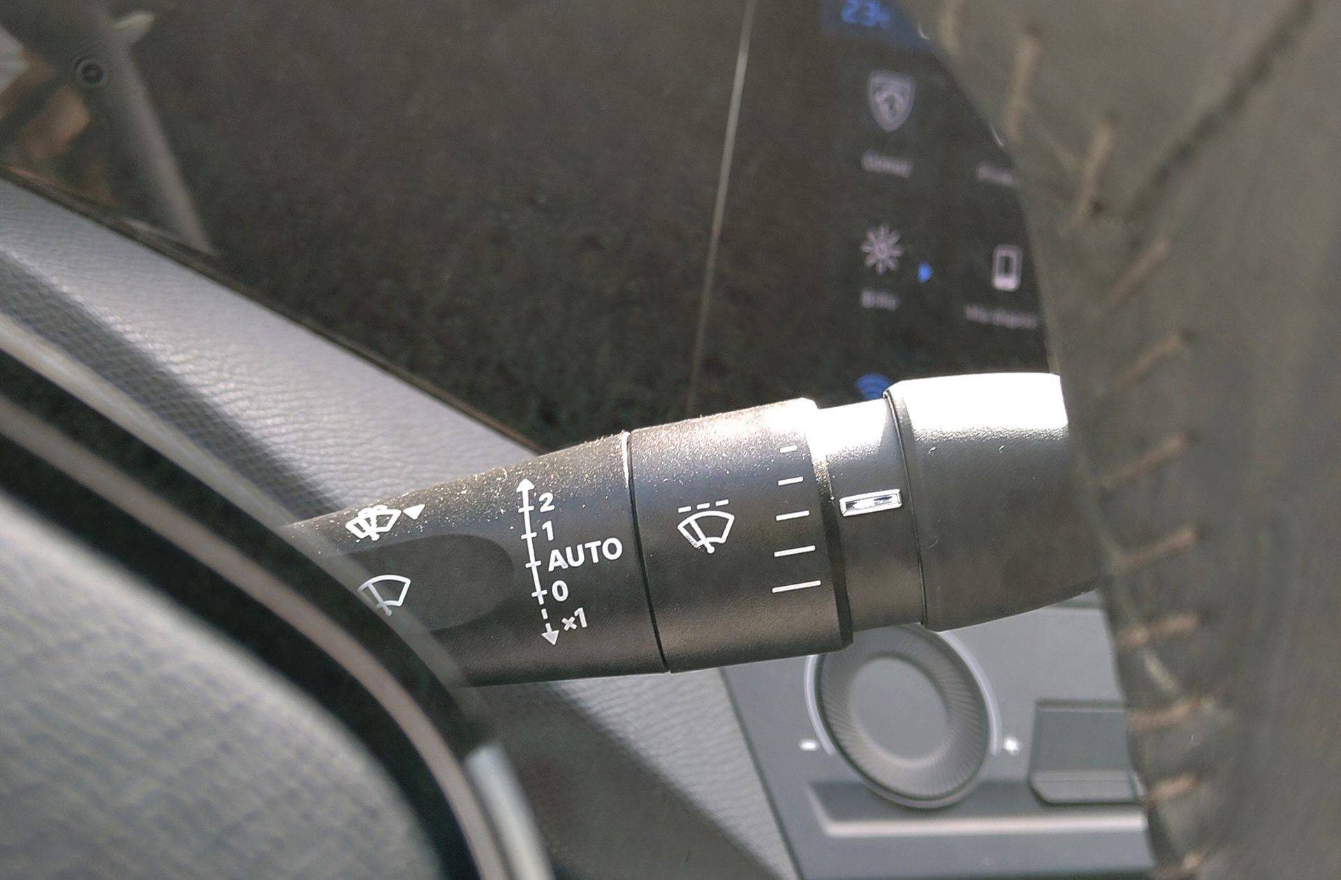Peugeot 408 Allure Hybrid eDCS6 - foto 28
