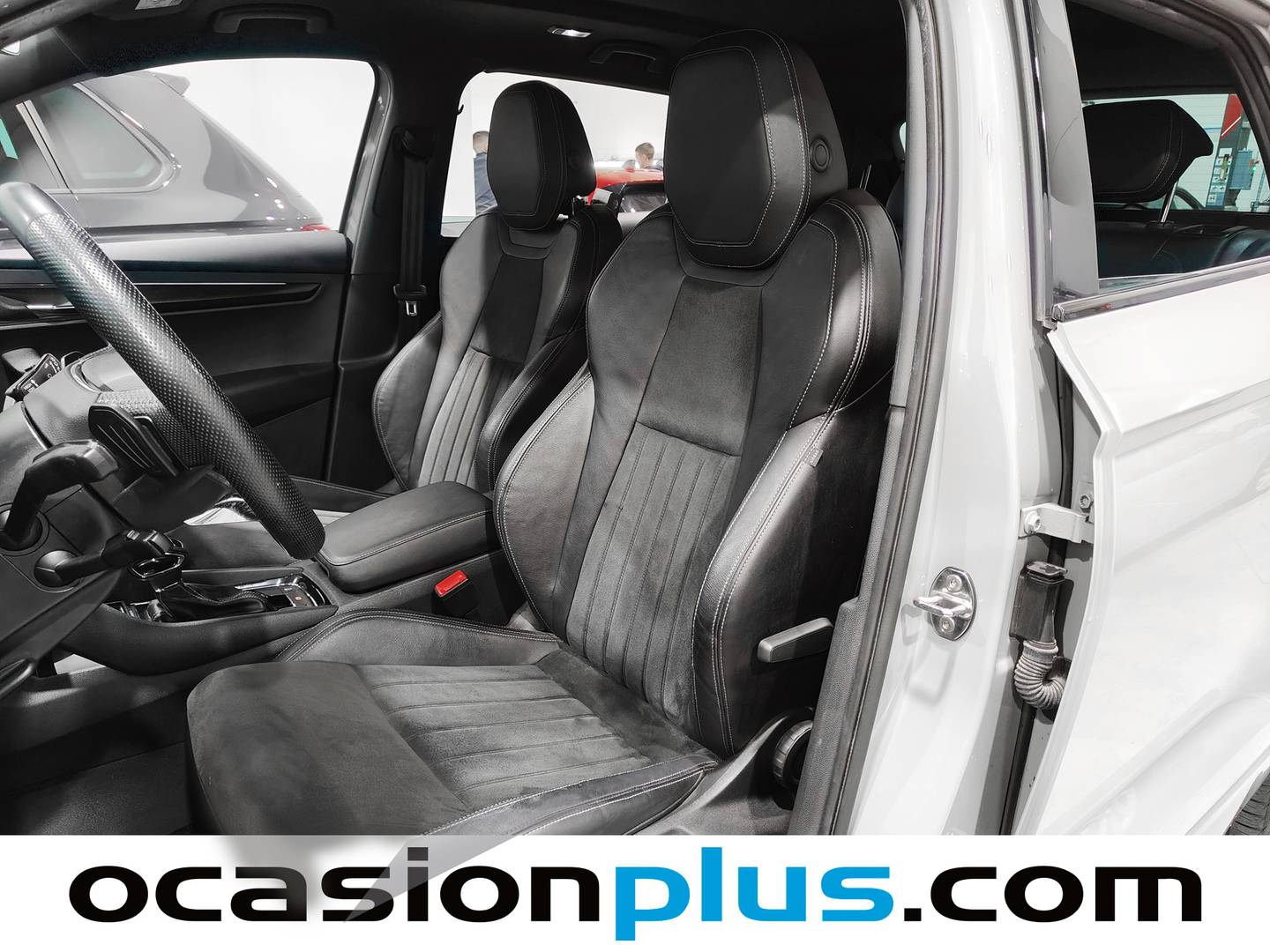 Foto Skoda Karoq Skoda Karoq 1.5 TSI ACT Sportline DSG (150 CV)