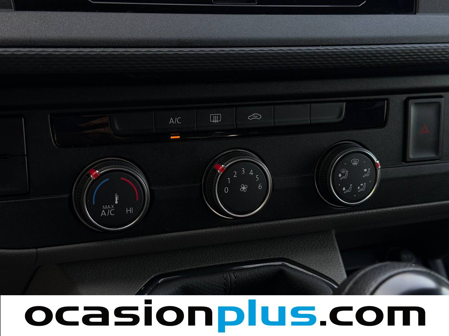 Volkswagen Transporter Volkswagen Transporter Mixto Batalla Corta TN 2.0 TDI BMT  (110 CV) Semi-camperizada 4 plazas 110cv