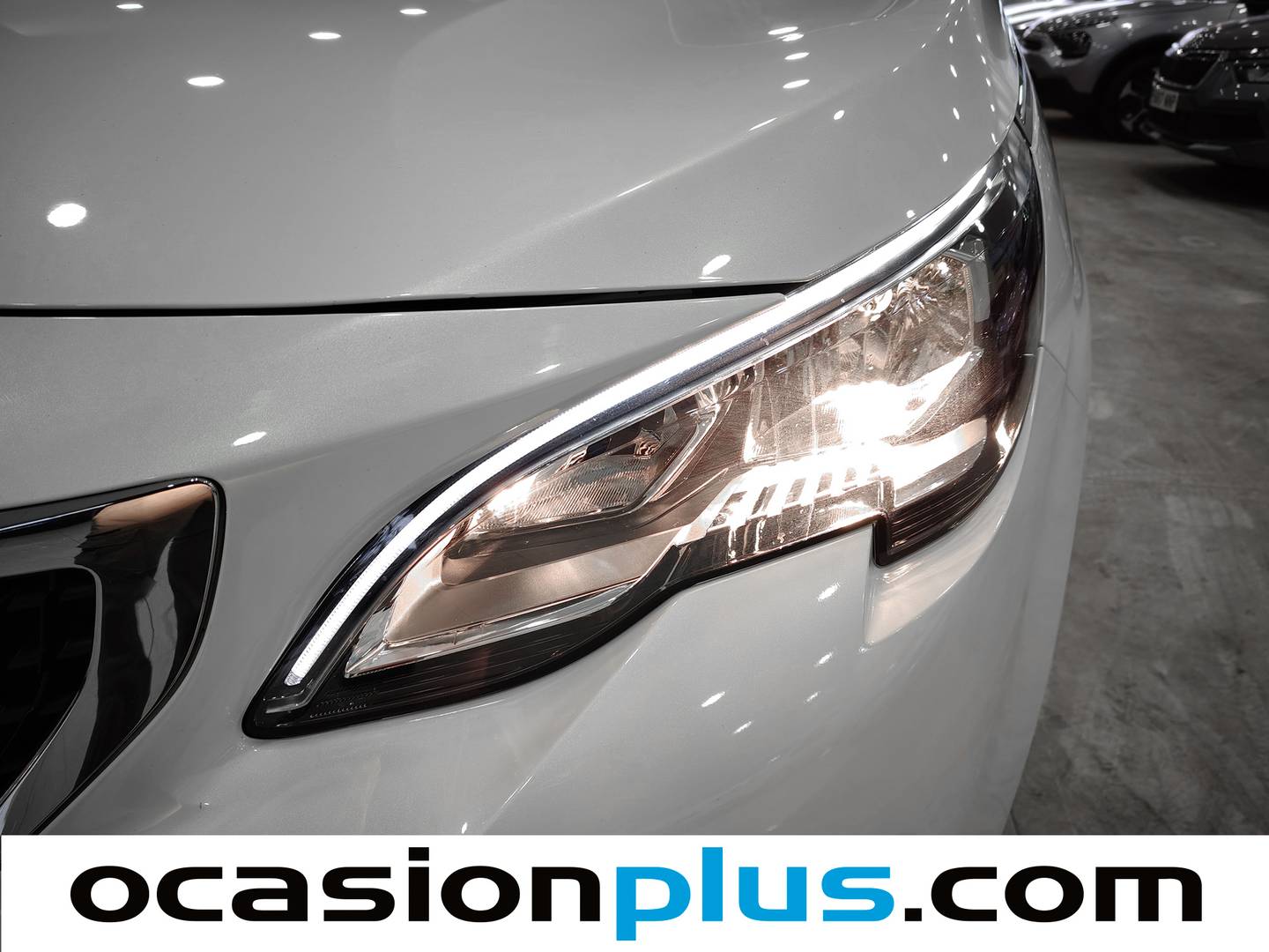 Foto Peugeot 3008 Peugeot 3008 PureTech 130 Allure EAT8  (130 CV)