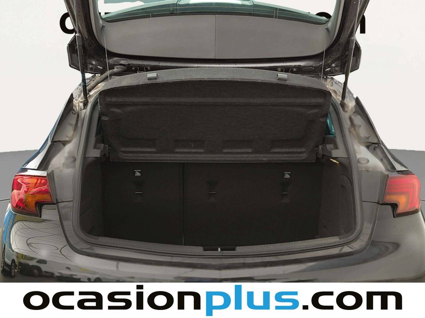 Foto asientos delanteros Opel Astra Opel Astra 1.6 CDTI 120 Aniversario (110 CV)