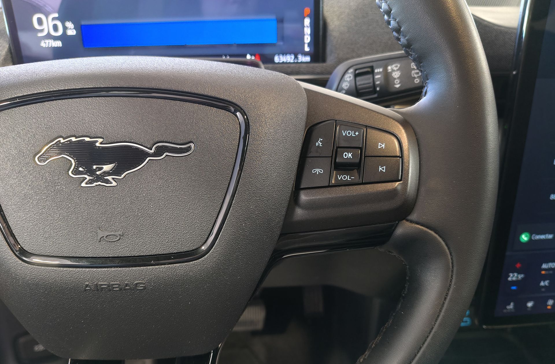 Ford Mustang Mach-E Premium RWD Rango Extendido - foto 36