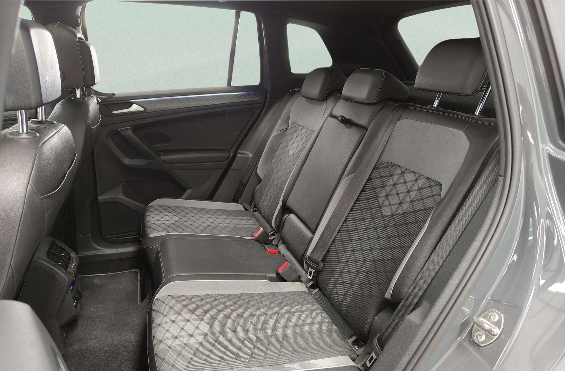 Volkswagen Tiguan R-Line 1.5 TSI DSG - foto 14