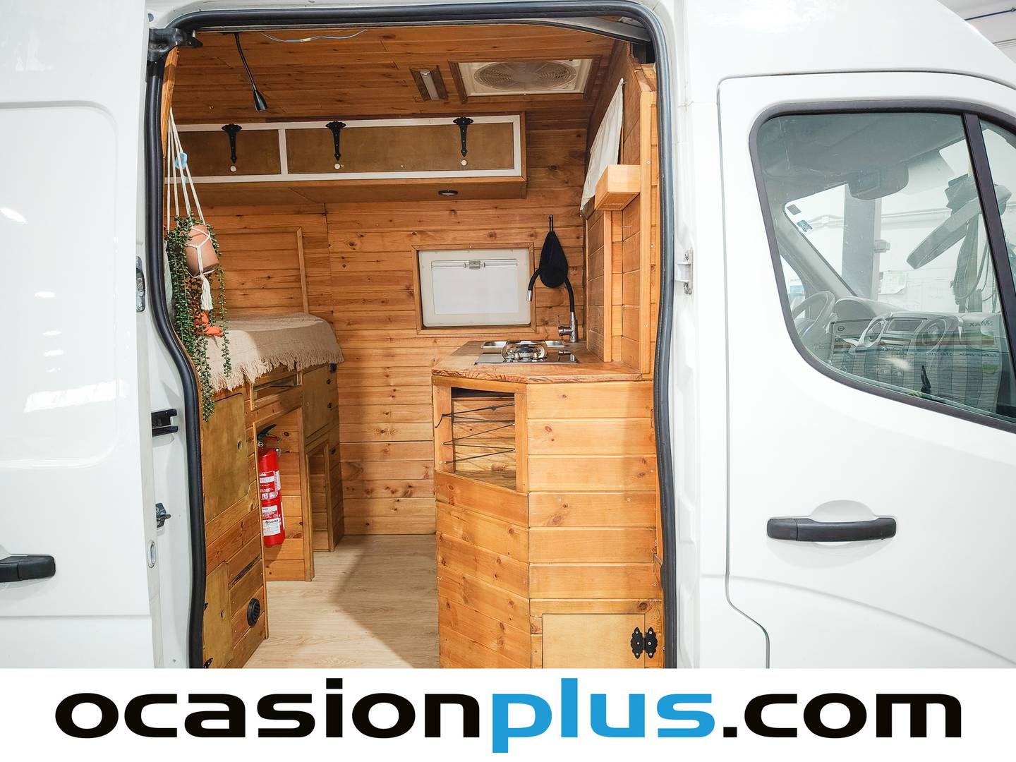 Renault Master Renault Master Furgon L1H2 3500 dCi (125 CV) 3 Plazas Camperizada km 0