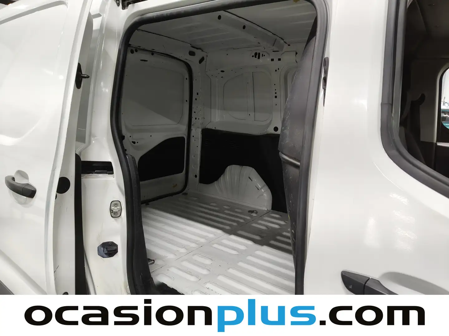 Foto Peugeot Partner Peugeot Partner BlueHDi 100 Pro Standard 600kg (98 CV)