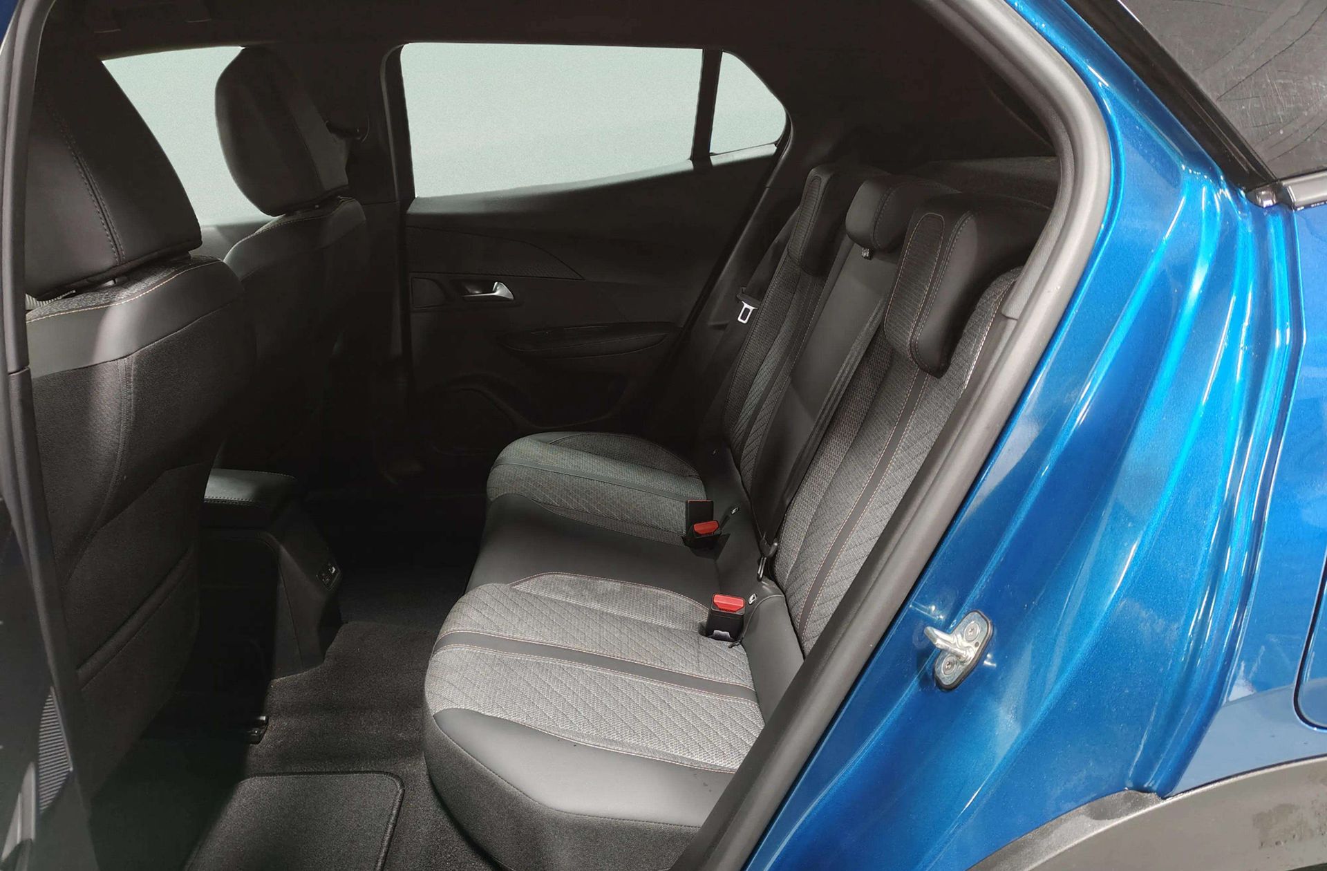 Peugeot 2008 PureTech 100 Allure - foto 11