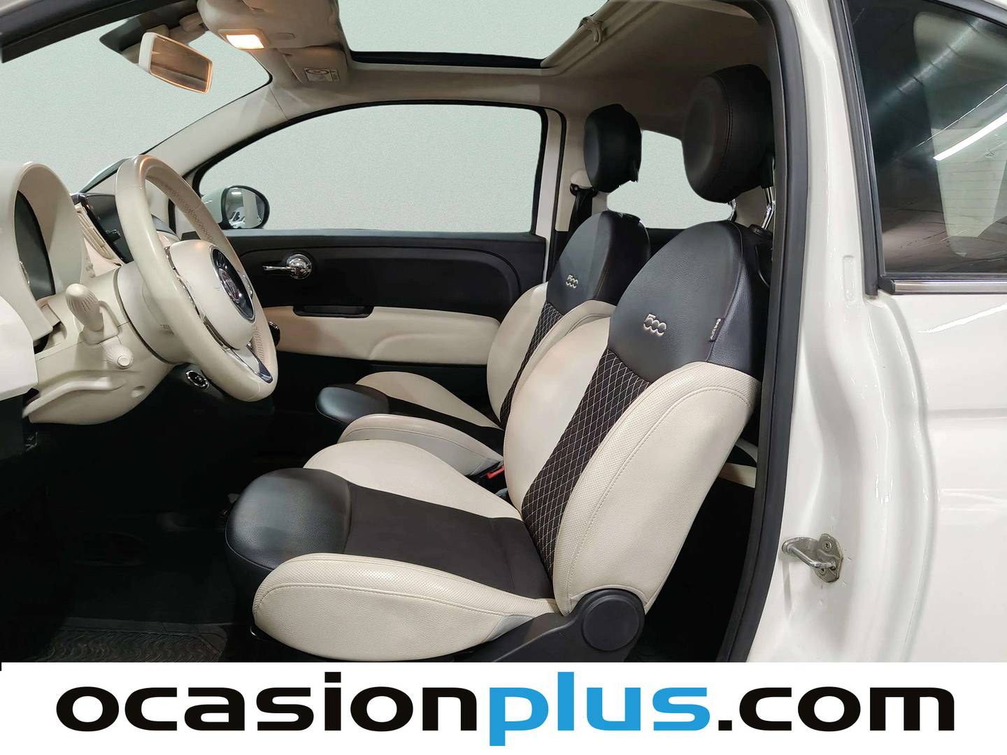 Foto asientos delanteros Fiat 500 Fiat 500 1.0 Hybrid Dolcevita (70 CV)