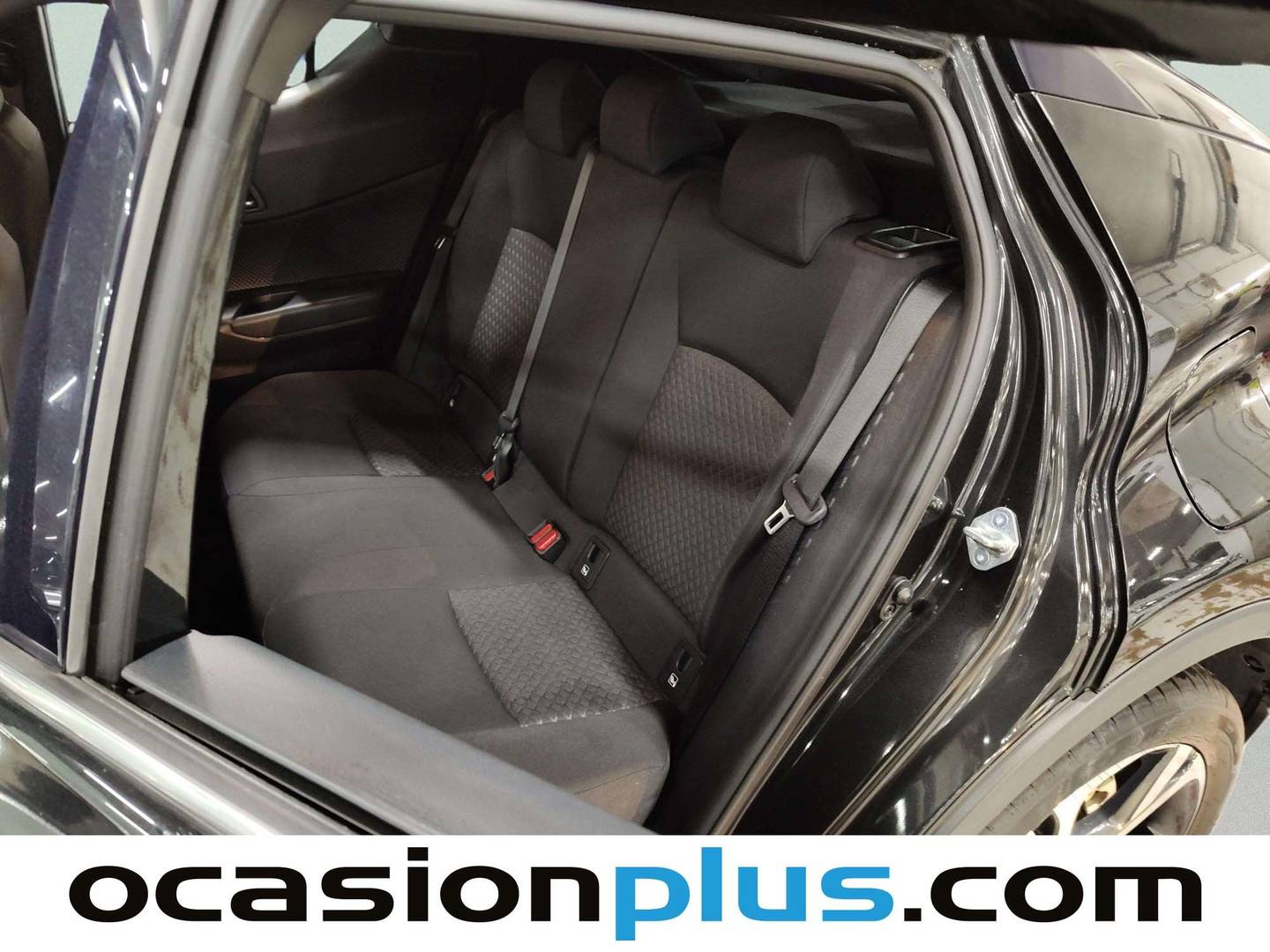 Foto asientos traseros Toyota C-HR Toyota C-HR 1.8 125H Advance (122 CV)