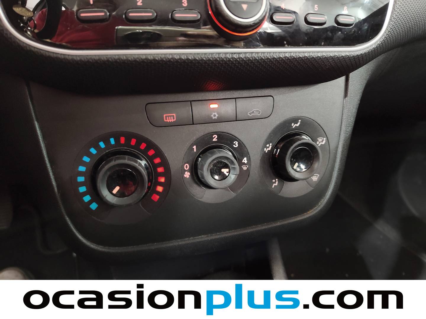 Extras y acabados del Fiat Punto Fiat Punto 1.2 8v S&S Gasolina Pop (69 CV)
