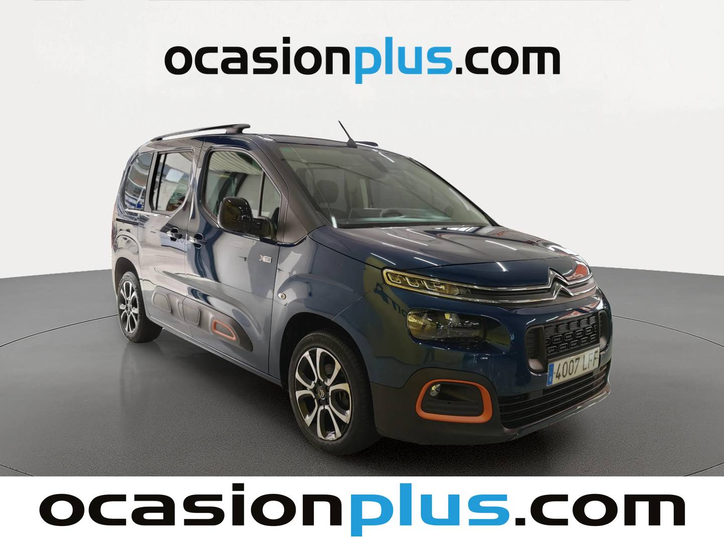 Foto delantera Citroën Berlingo Citroën Berlingo BlueHDi 100 Talla M Shine (102 CV) derecha