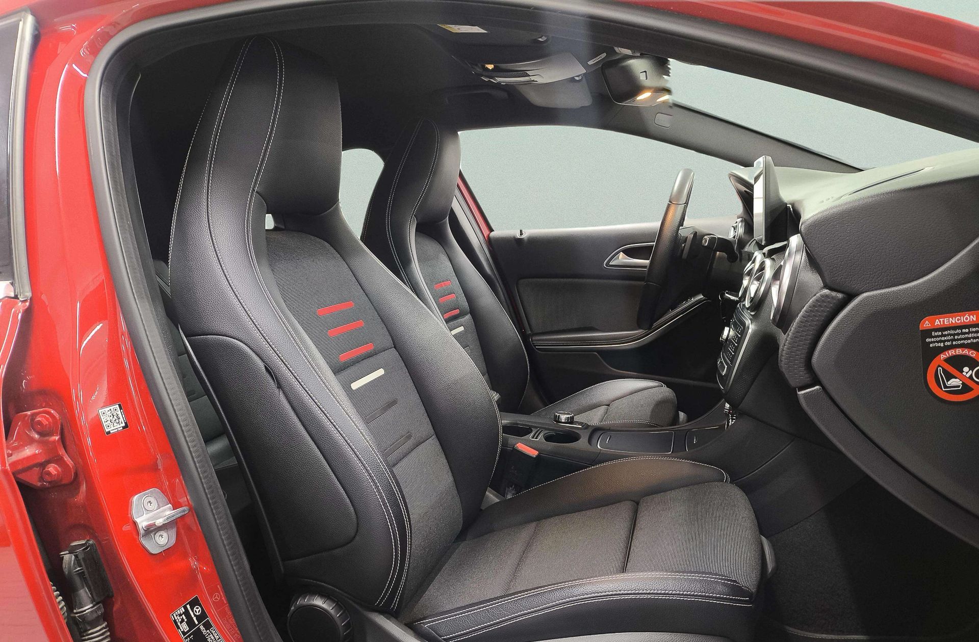 Mercedes-Benz Clase A 200 d Pack AMG - foto 18