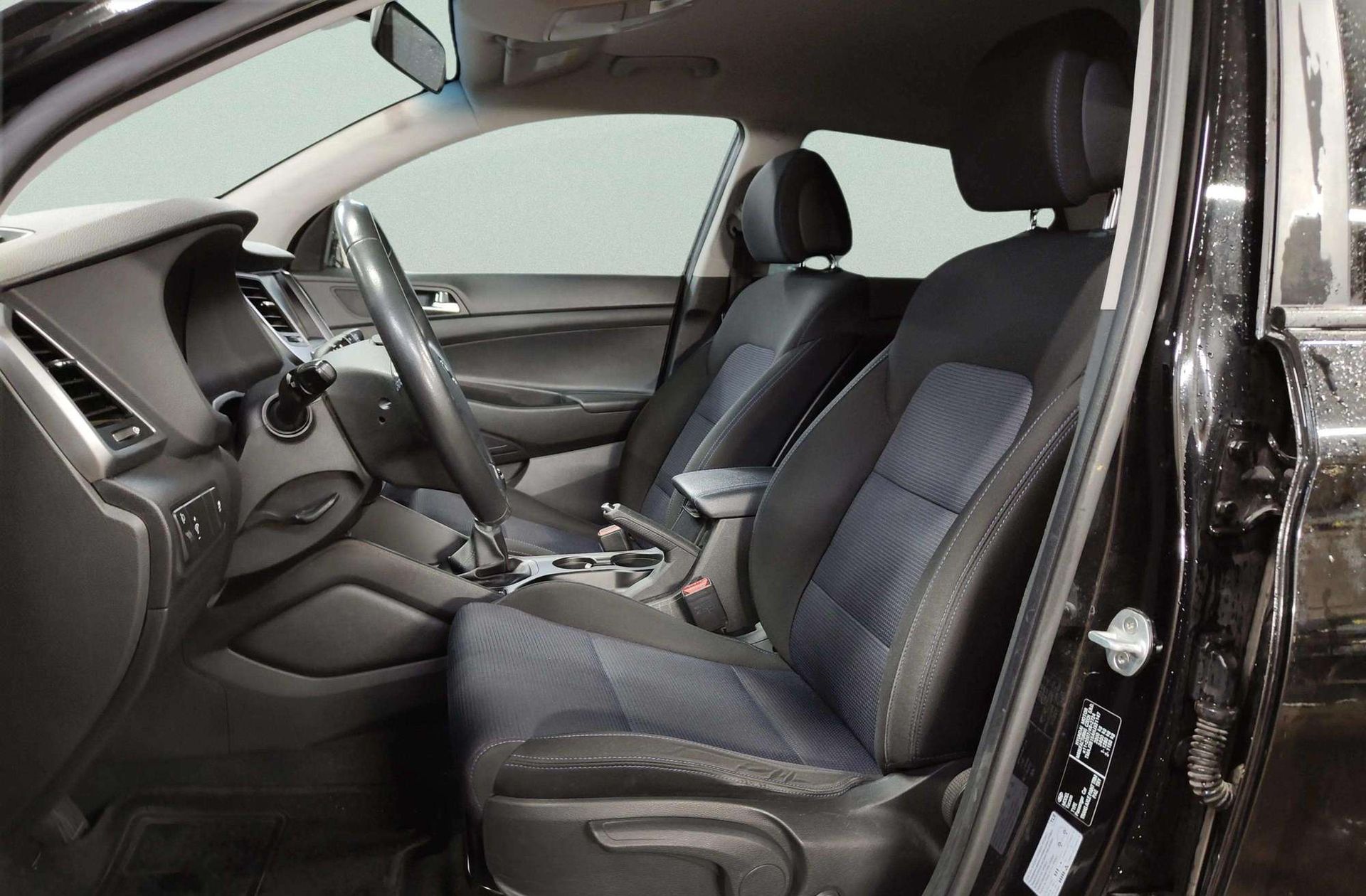 Hyundai Tucson 1.7 CRDi BlueDrive 25 Aniversario 4x2 - foto 13