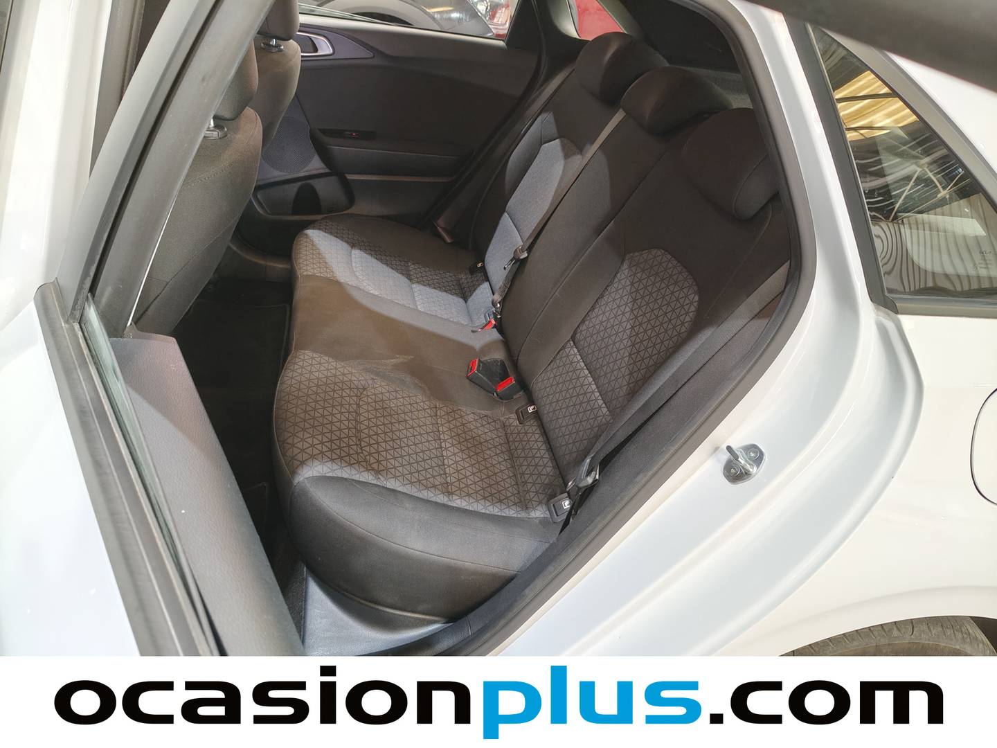 Foto KIA Ceed Kia Ceed 1.0 T-GDi Concept (120 CV)