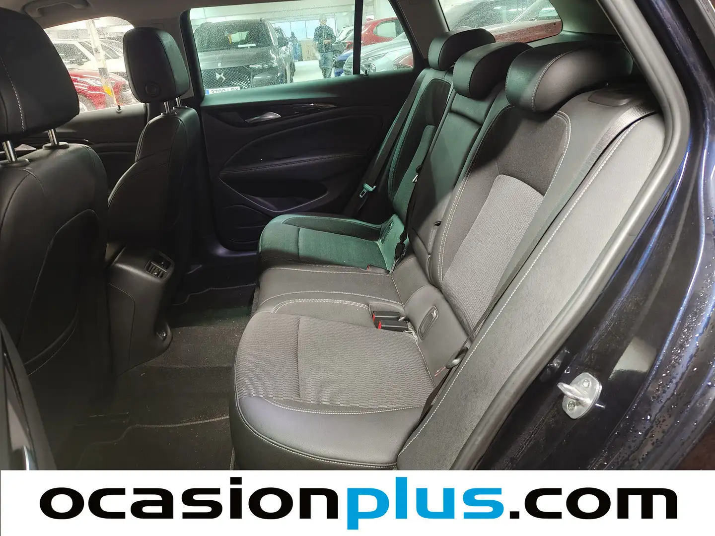 Foto Opel Insignia Opel Insignia Sports Tourer 1.6 CDTI D Innovation (136 CV)