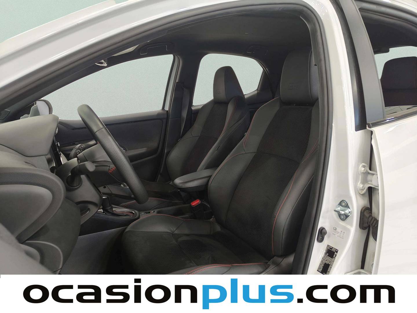 Foto asientos delanteros Toyota Yaris Toyota Yaris 1.5 130H GR Sport (130 CV)