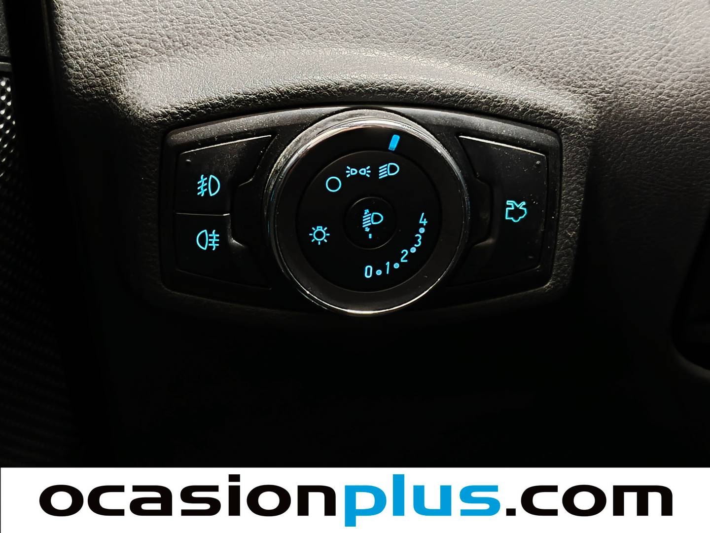 Extras y acabados del Ford Ka+ Ford Ka+ 1.2 Ti-VCT Essential (70 CV)